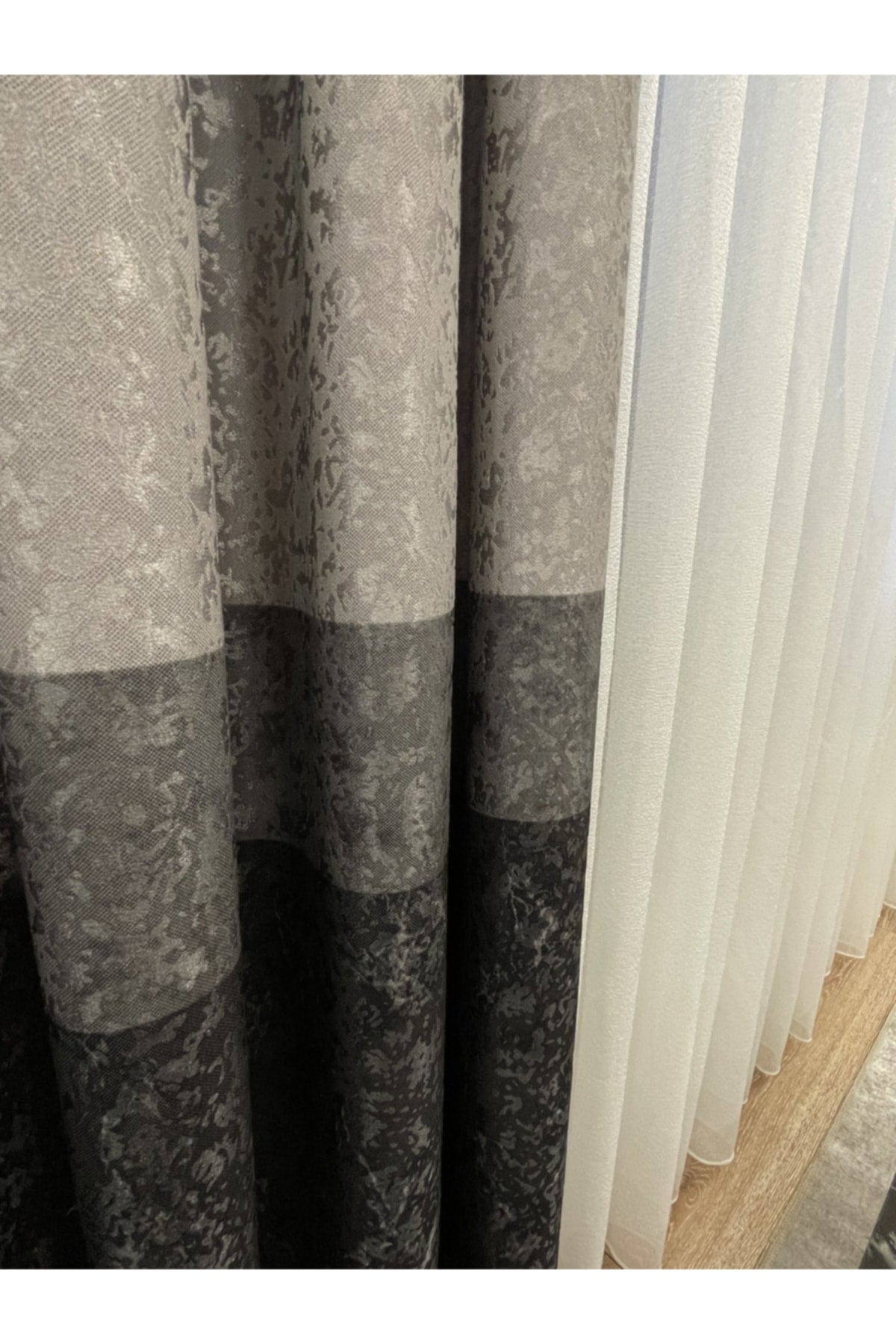 Liva Florus Model 1/2.50 Pleated Blackout Curtain