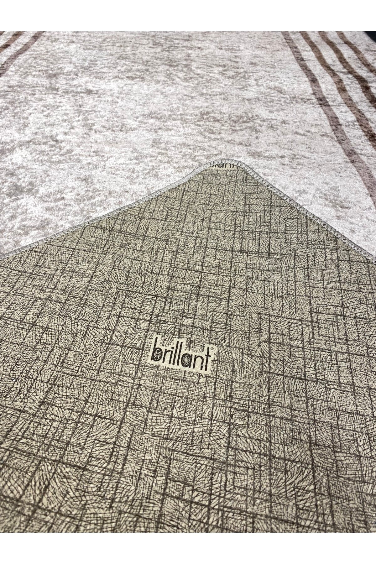 Geometric Gradient Chenille-Look Latex Non-Slip Base Stain-Resistant Fringeless Rug - Navy/Gray