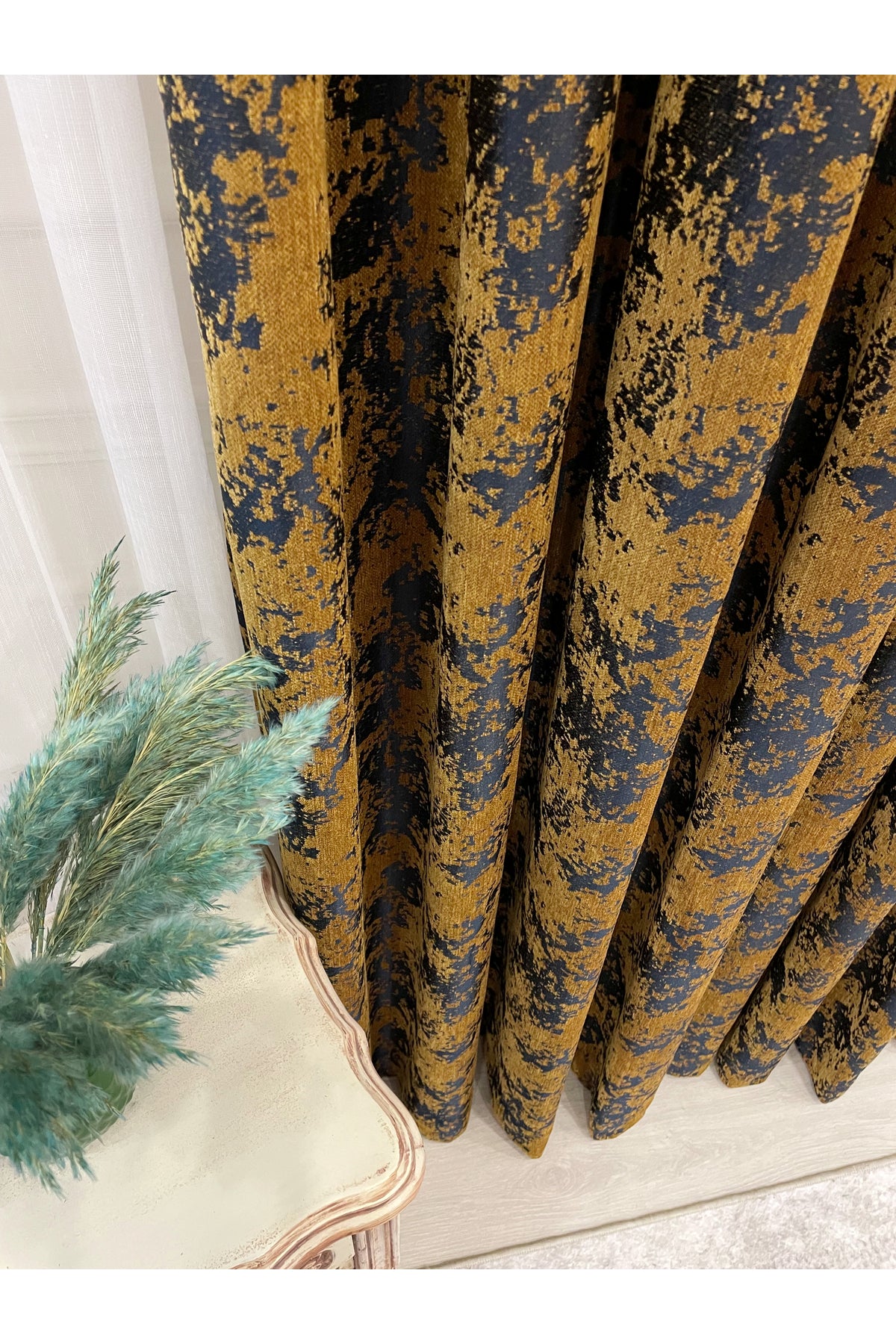 Brown-Navy Blue Chenille Pattern Jacquard 1/3 Dense Pleated Jacquard Blackout Curtain