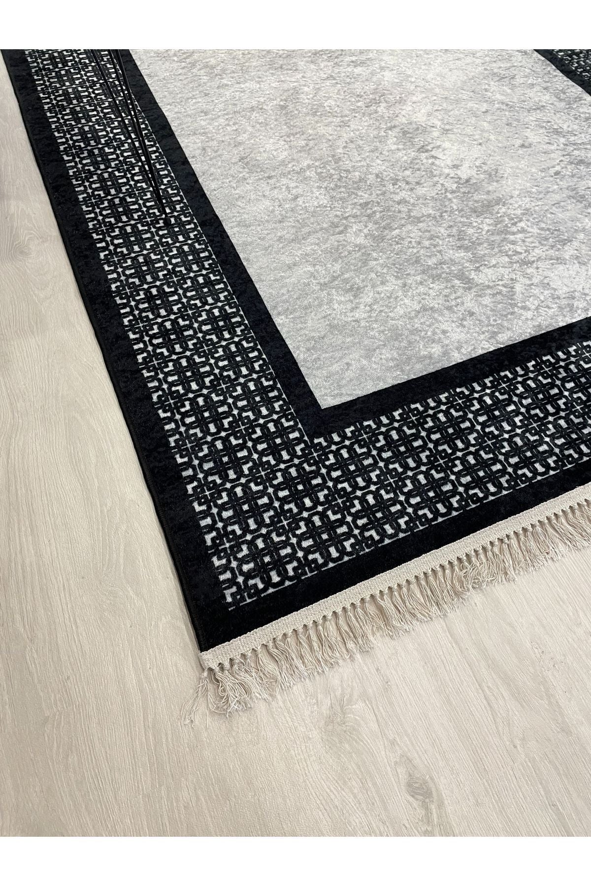 Swena Kaymaz Taban Halı Gri-siyah