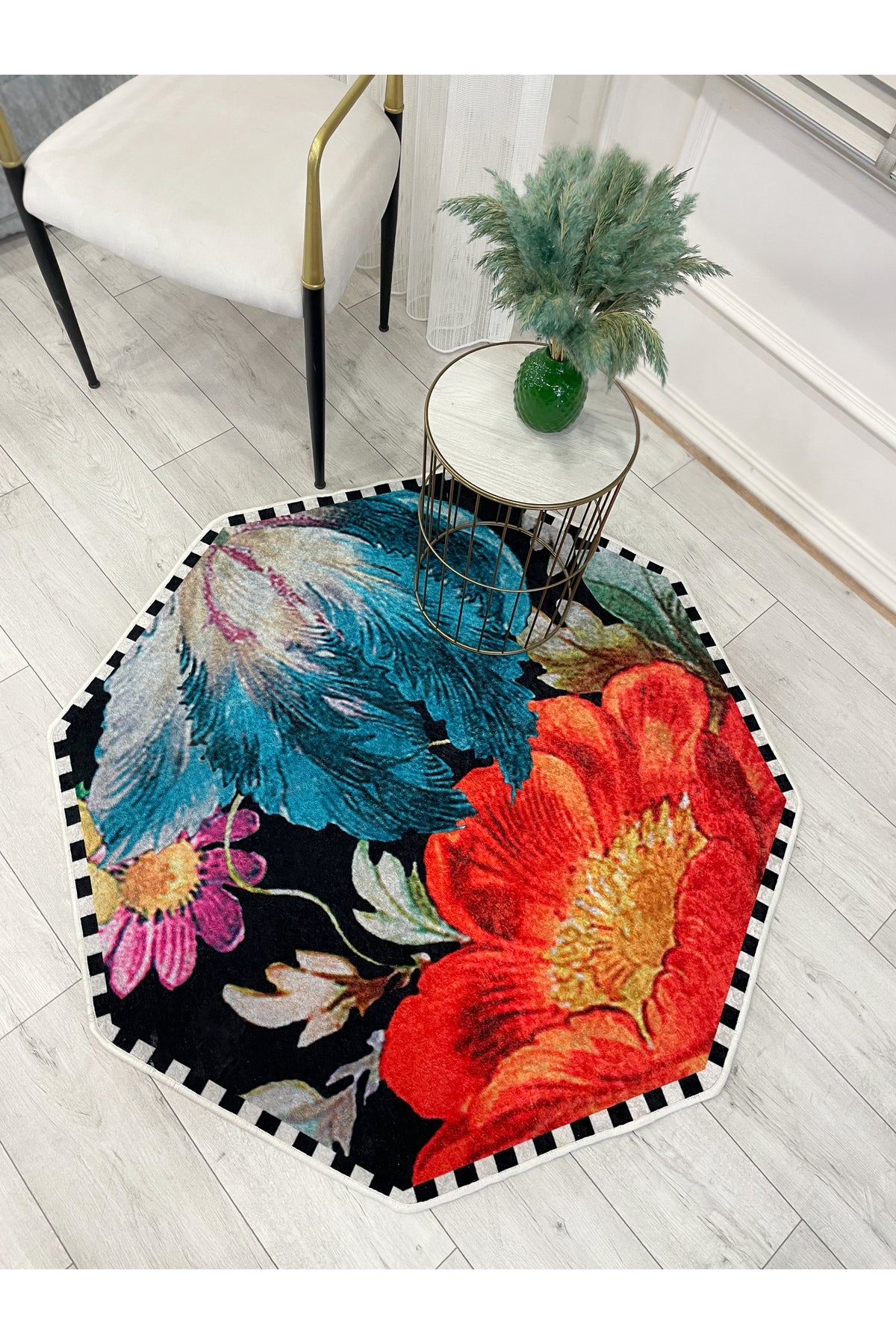 Octagonal Checkered Floral Pattern Latex Base Rug