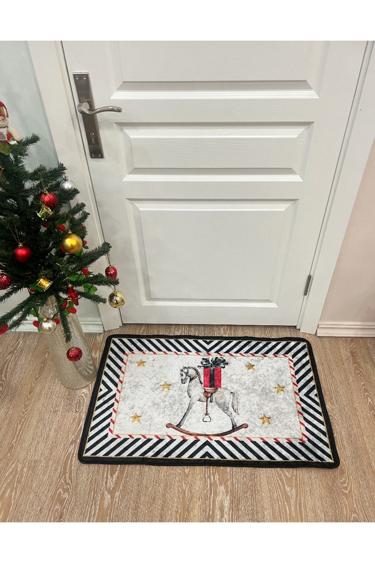 Present Christmas Latex Base Door Mat (size 60x90) Gray-Black