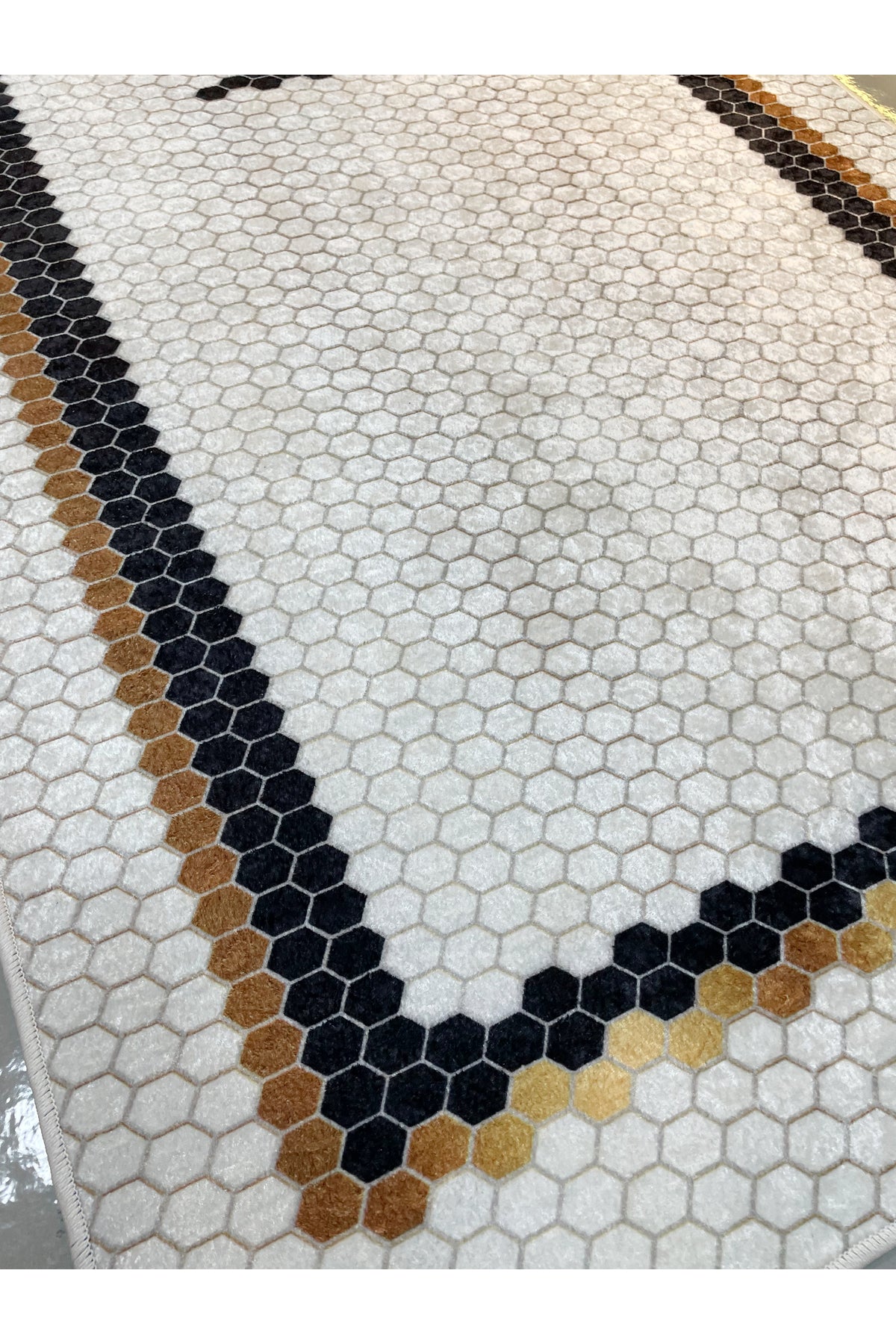 Kitchen Honeycomb Ecru Kitchen Runner Rug