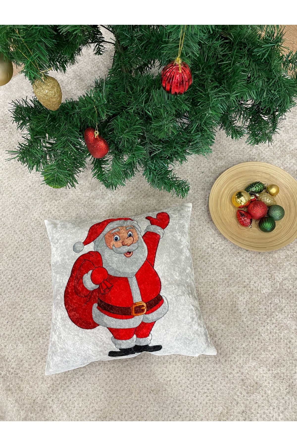 Santa Claus Pattern Velvet Cushion Cover (LIGHT GRAY)