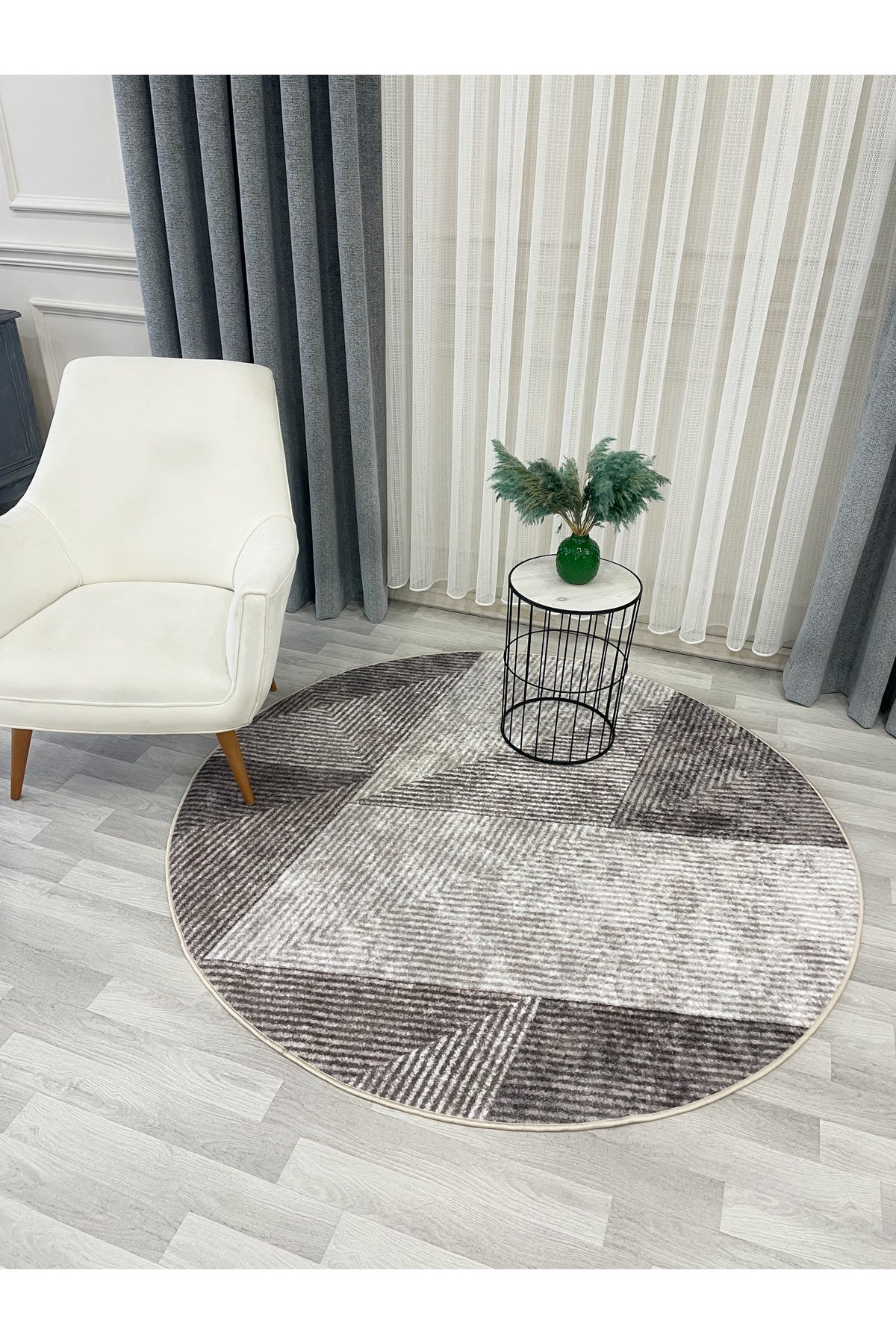 Gray Geometric Pattern Non-Slip Base Runner Rug