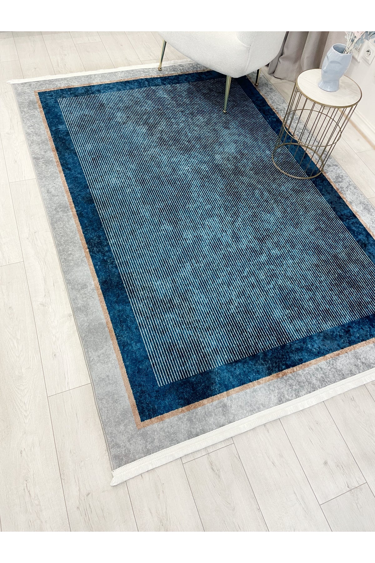 Wicker-Look Bordered Latex Base Rug