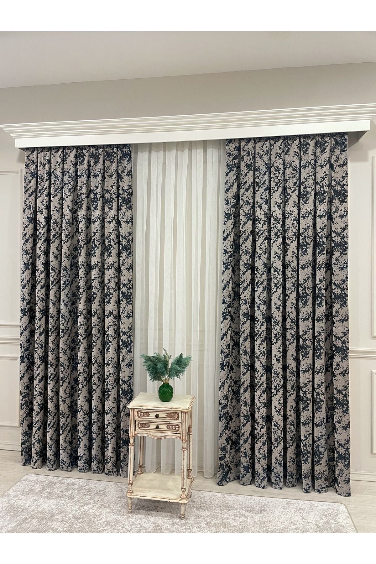 Brown-Navy Blue Chenille Pattern Jacquard 1/3 Dense Pleated Jacquard Blackout Curtain