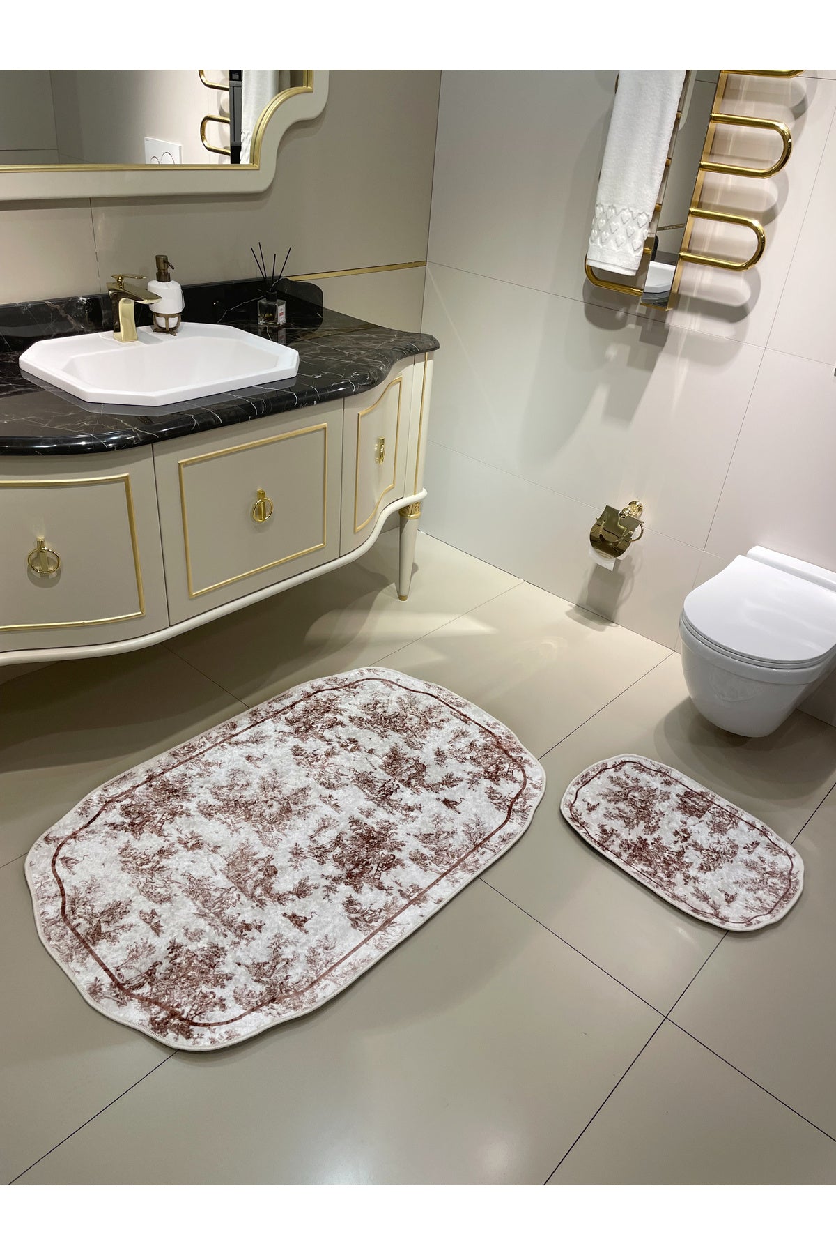 Toile de Jouy Themed Single Latex Base Bathroom Mat (80X120)