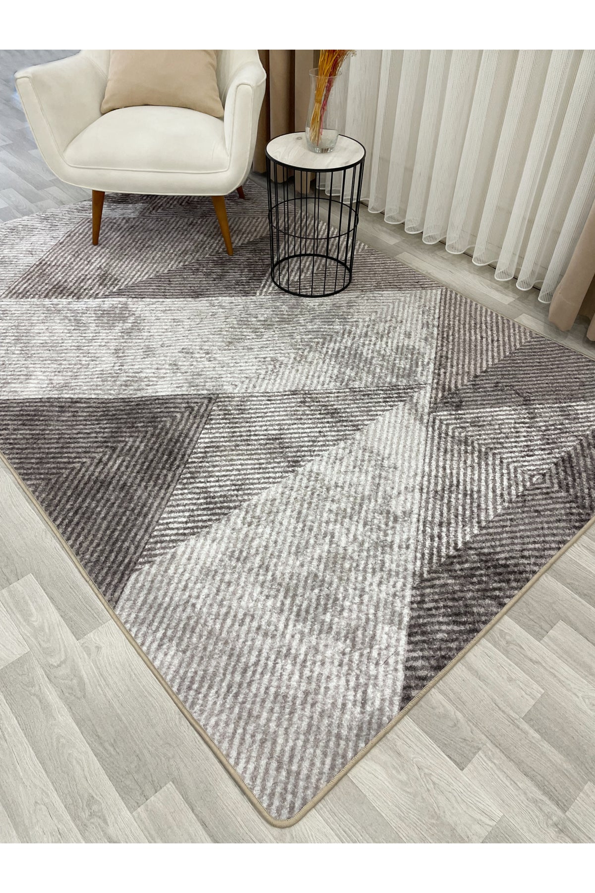 Gray Geometric Pattern Non-Slip Base Runner Rug