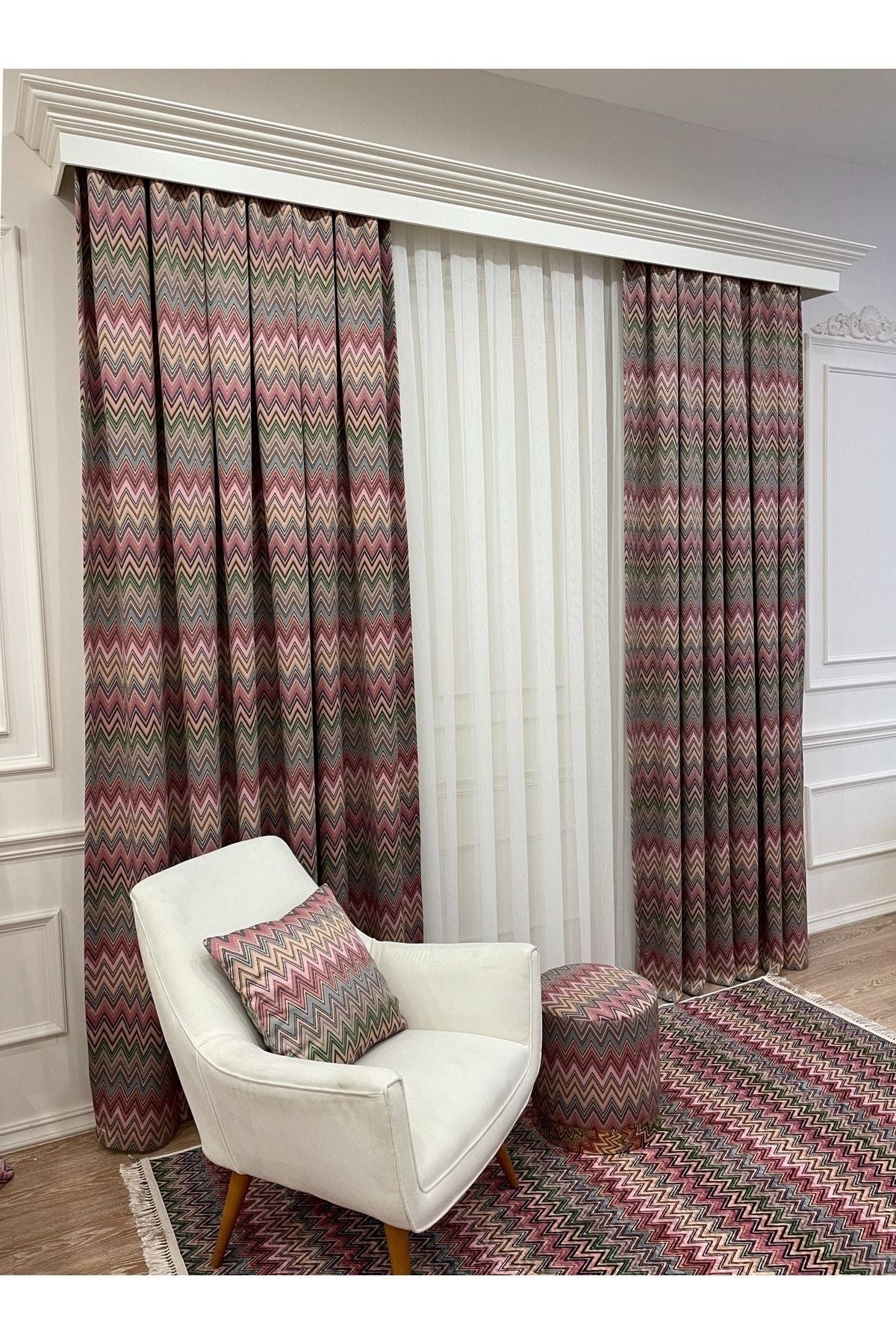 Zigzag Patterned No-Pleat Flat Stitch Extra-Tape Blackout Curtain
