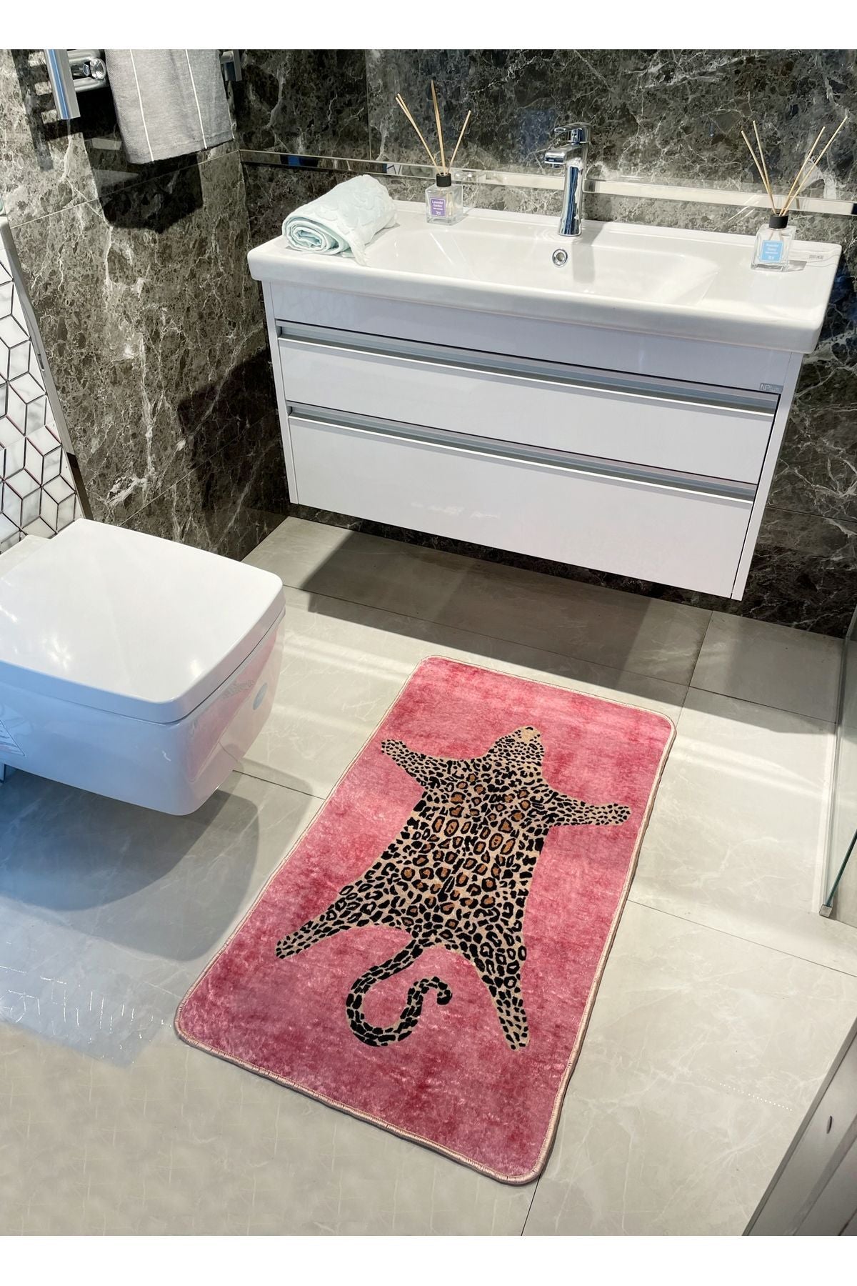 Leopard Pattern Washable 60x100 Single Bath Mat - Purple