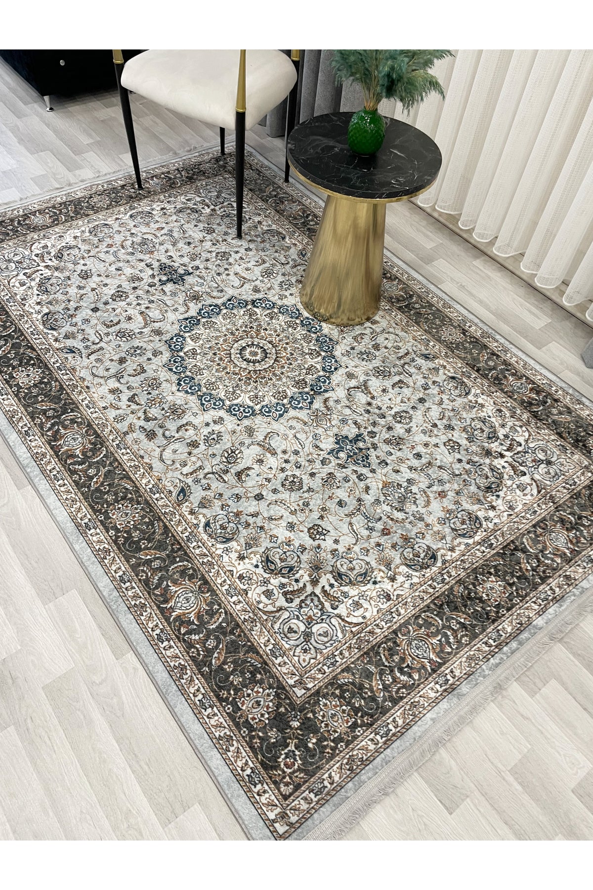 GRAY Traditional Motif FRINGED Classic Non-Slip Base Rug