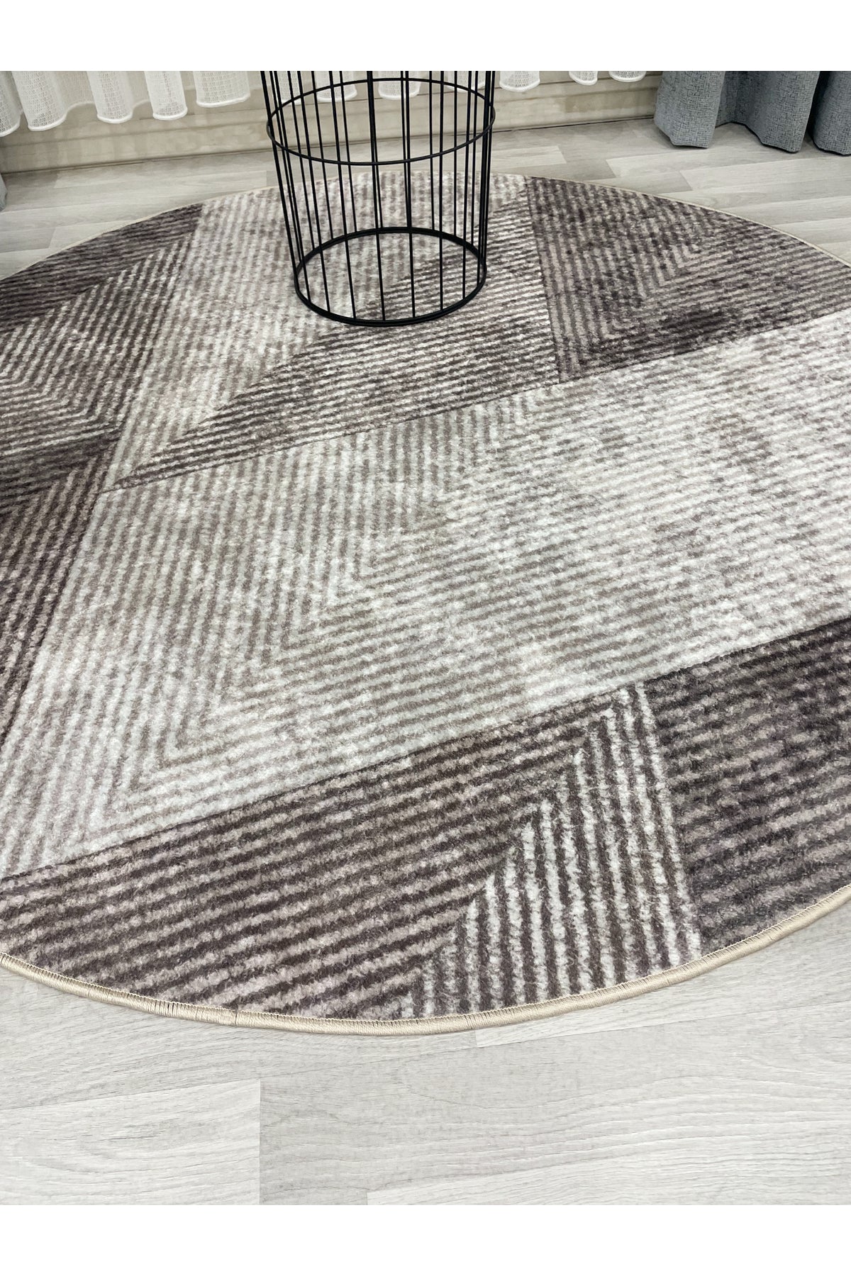 Gray Geometric Pattern Non-Slip Base Runner Rug