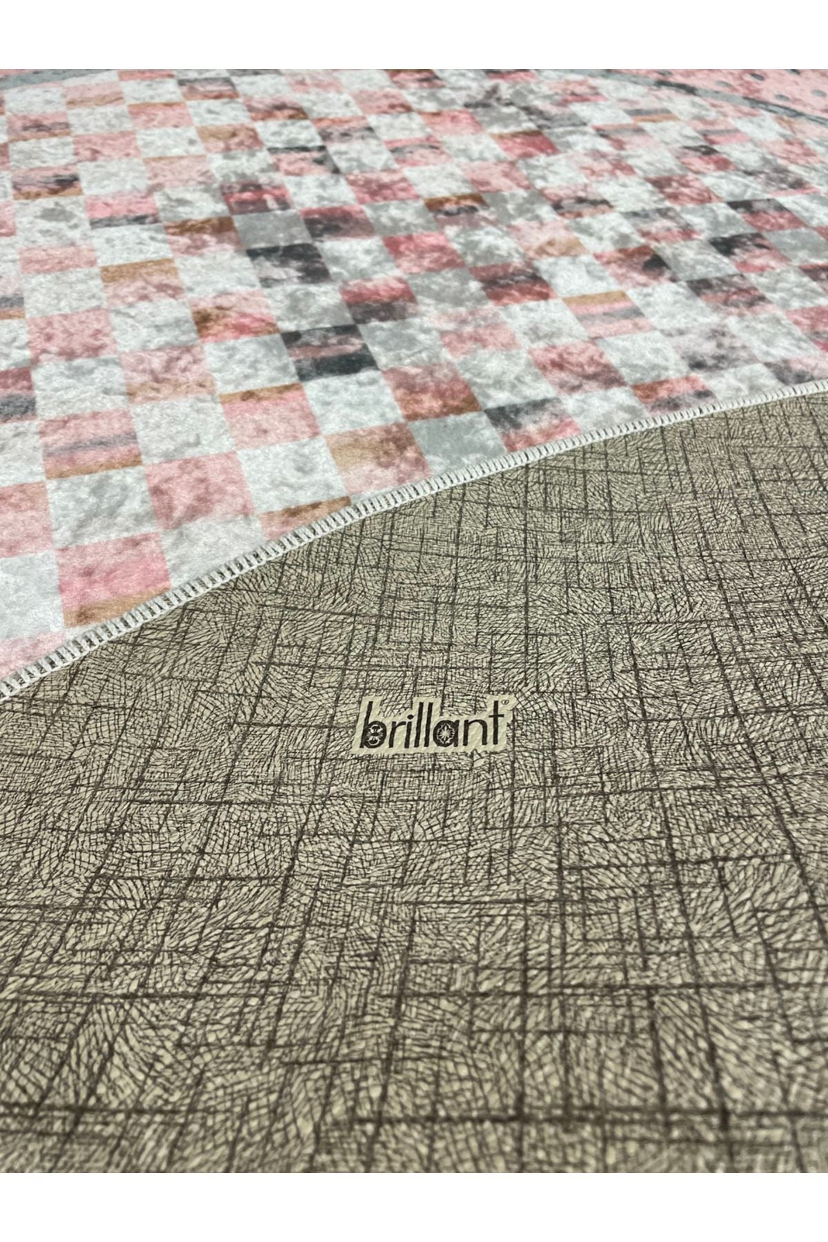 Robert Diamond Pattern Fringeless Round Rug - Brown