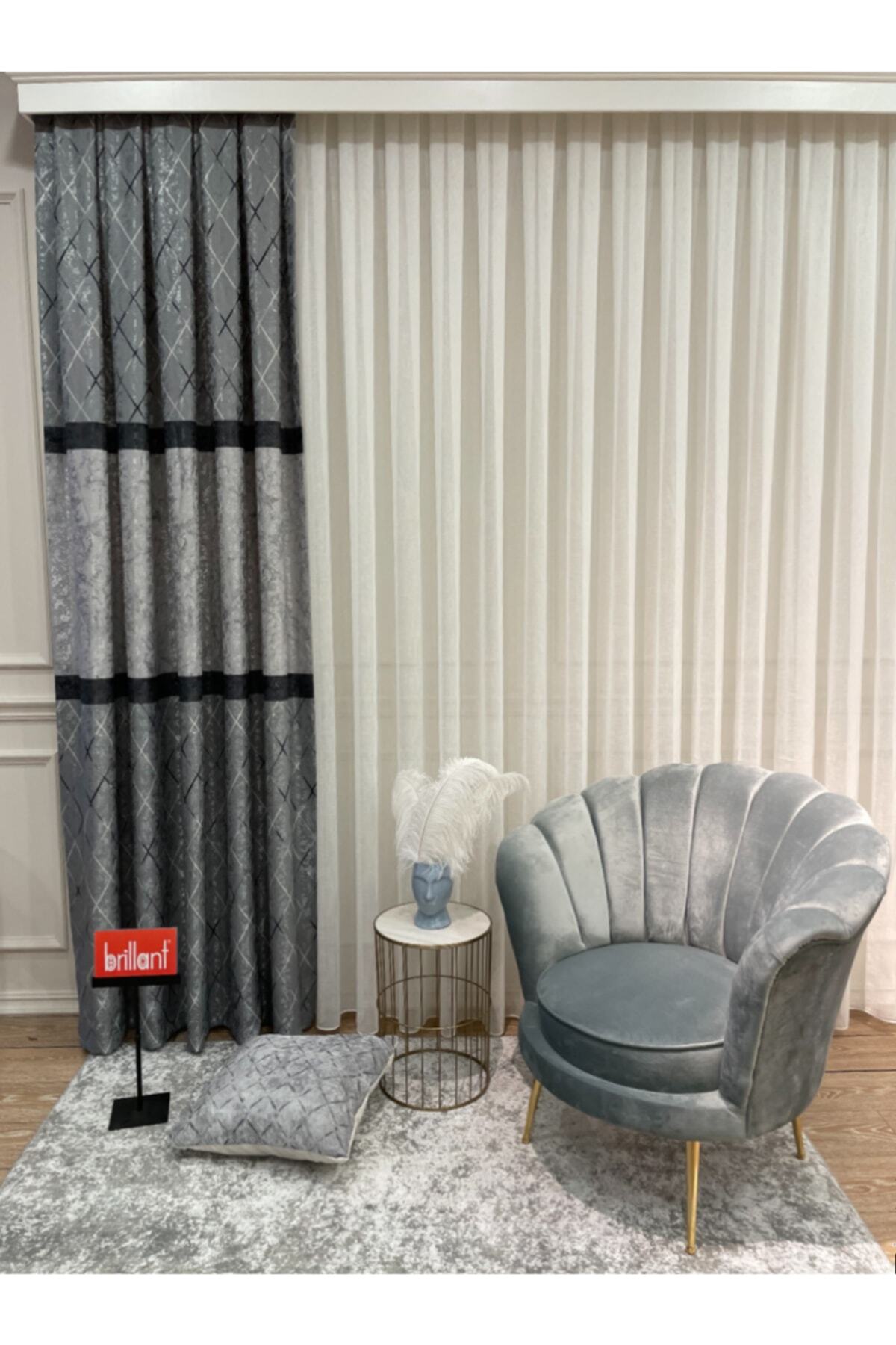 Liva Avent Model 1/2.50 Pleated Blackout Curtain