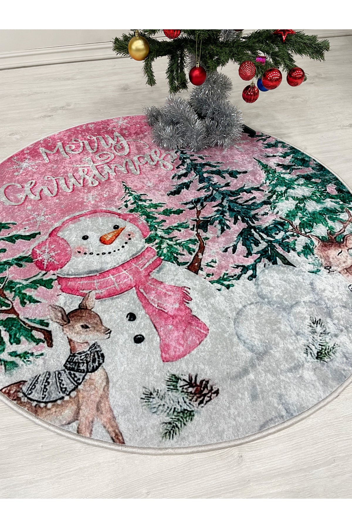 Christmas-Themed Snowman Tree Skirt Rug