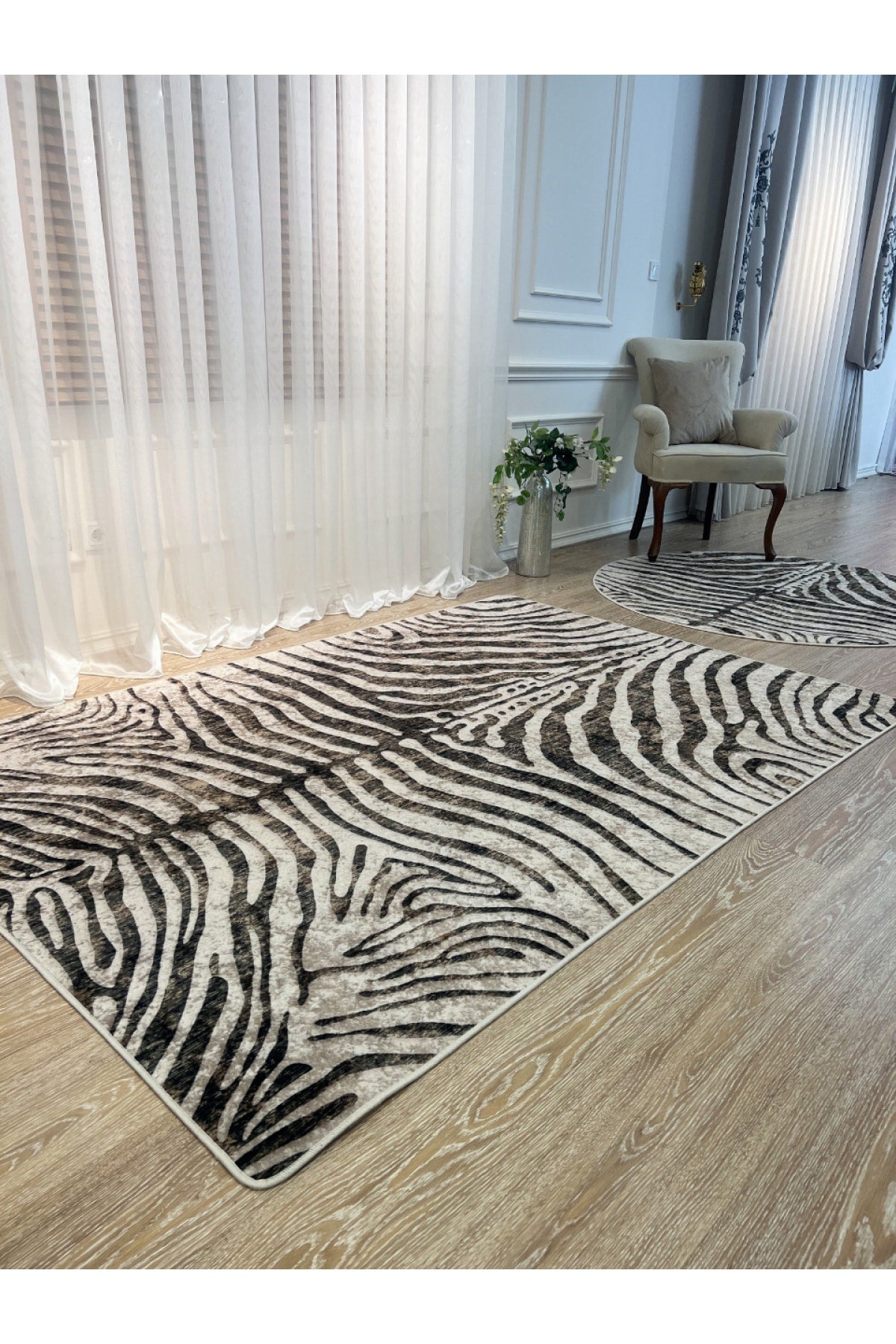 Zebra Print Round Black - Gray Decorative Rug