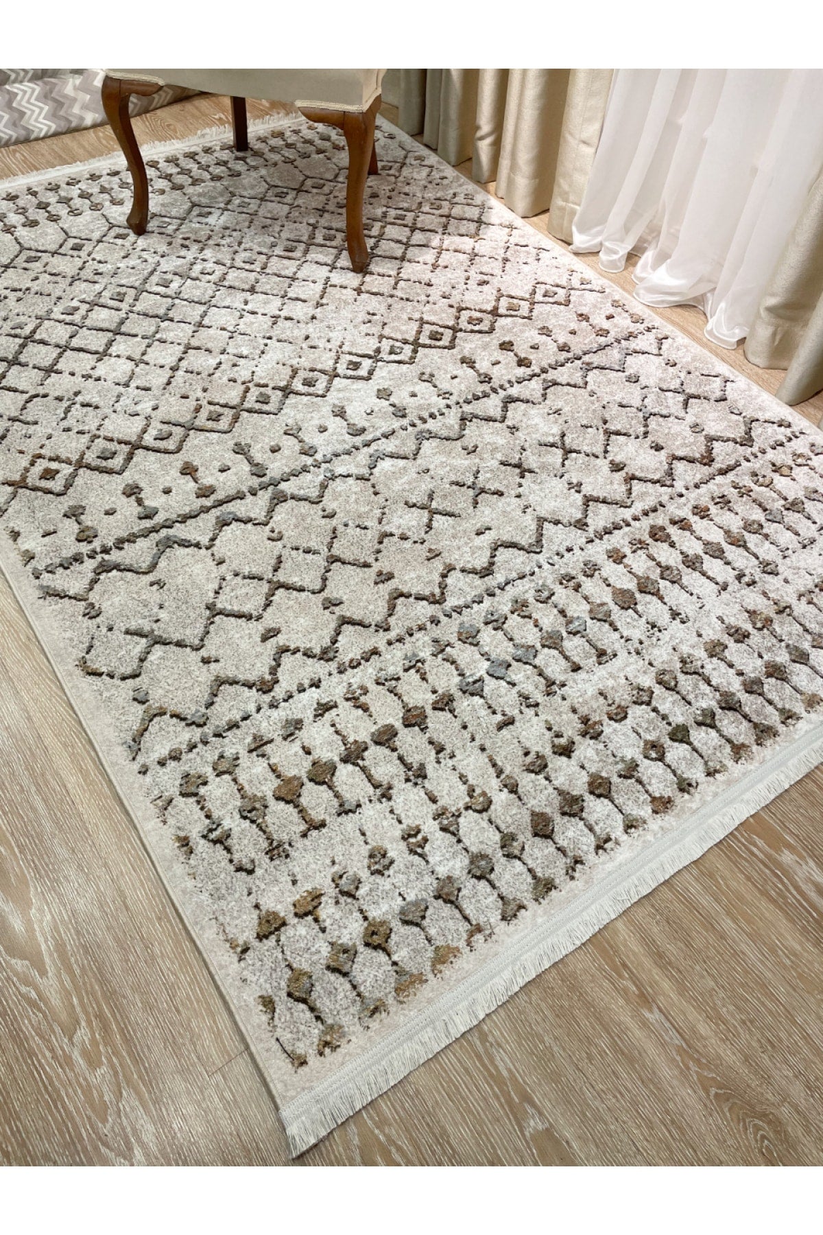 Ethnic Pattern Decorative Rug - Beige