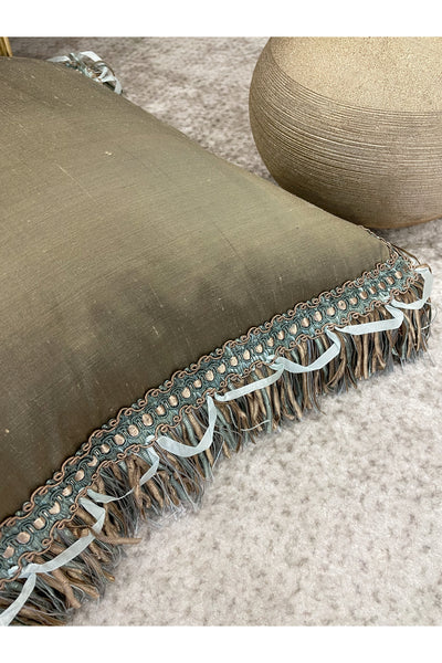 İthal Ipek (silk) Kırlent Yastık Kılıfı Kordonlu 45X45 YEŞİL