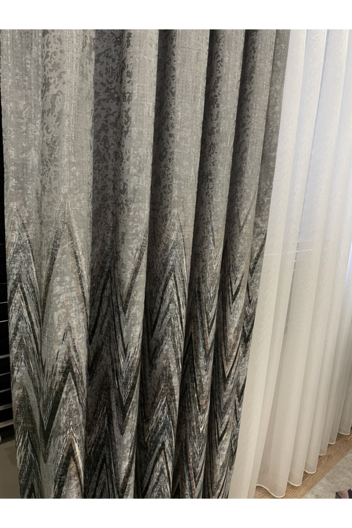 Liva Model 1/2.50 Pleated Blackout Curtain