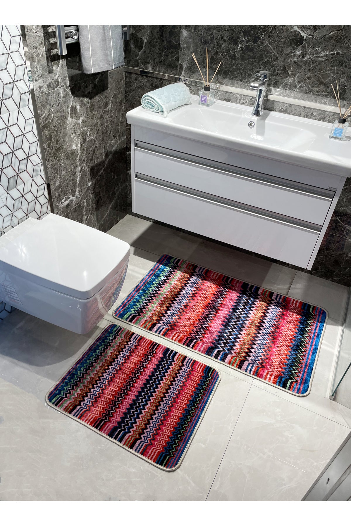 Zigzag Patterned 2-Piece Leather Base Bathroom Mat Set (60x100 - 60x50)