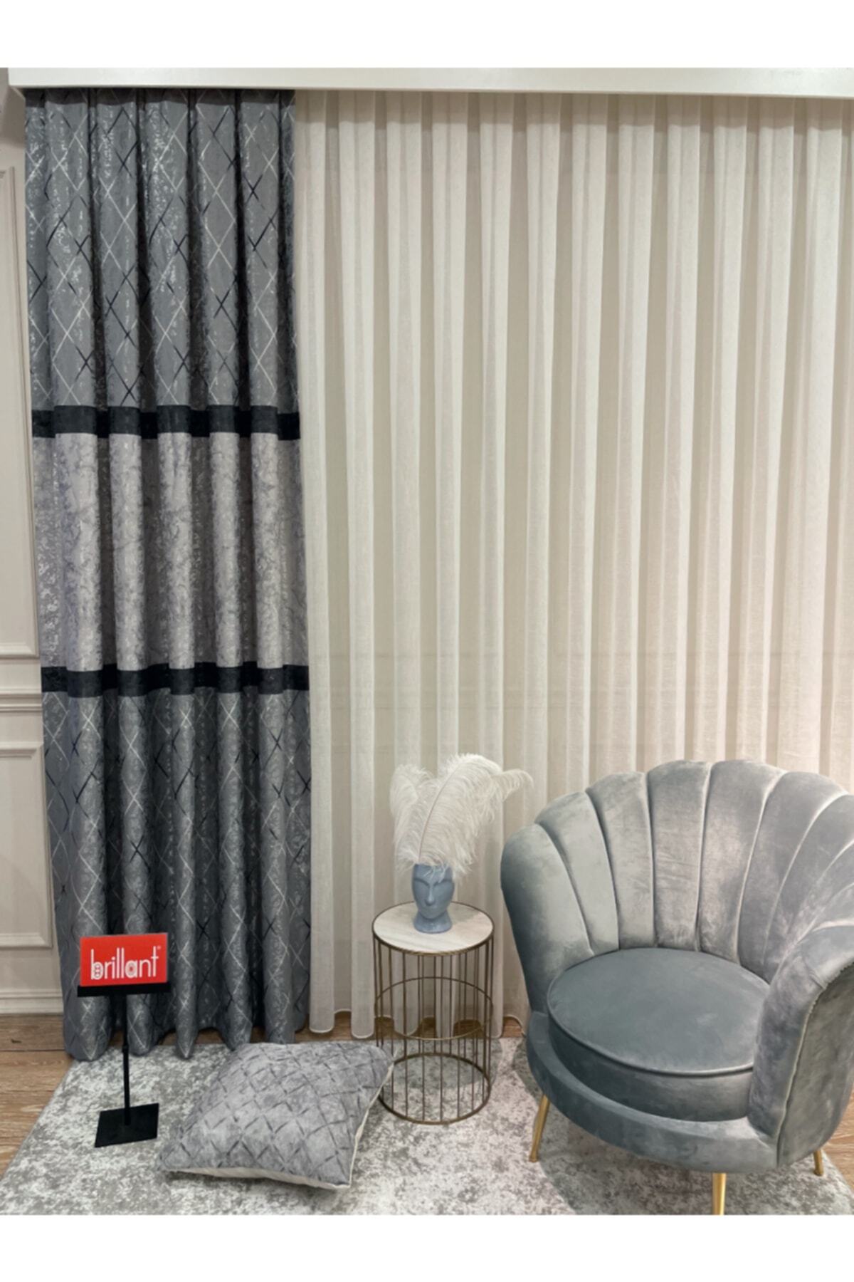 Liva Avent Model 1/2.50 Pleated Blackout Curtain