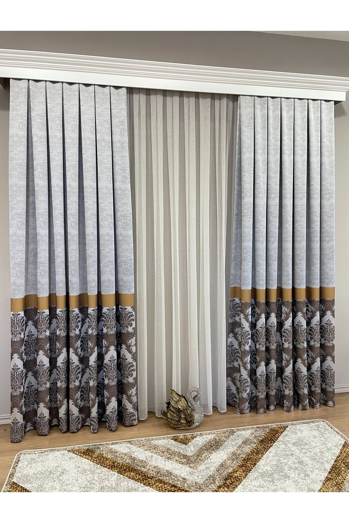 Gray Brown Damask Pattern Jacquard 1/3 Tight Pleat Jacquard Blackout Curtain