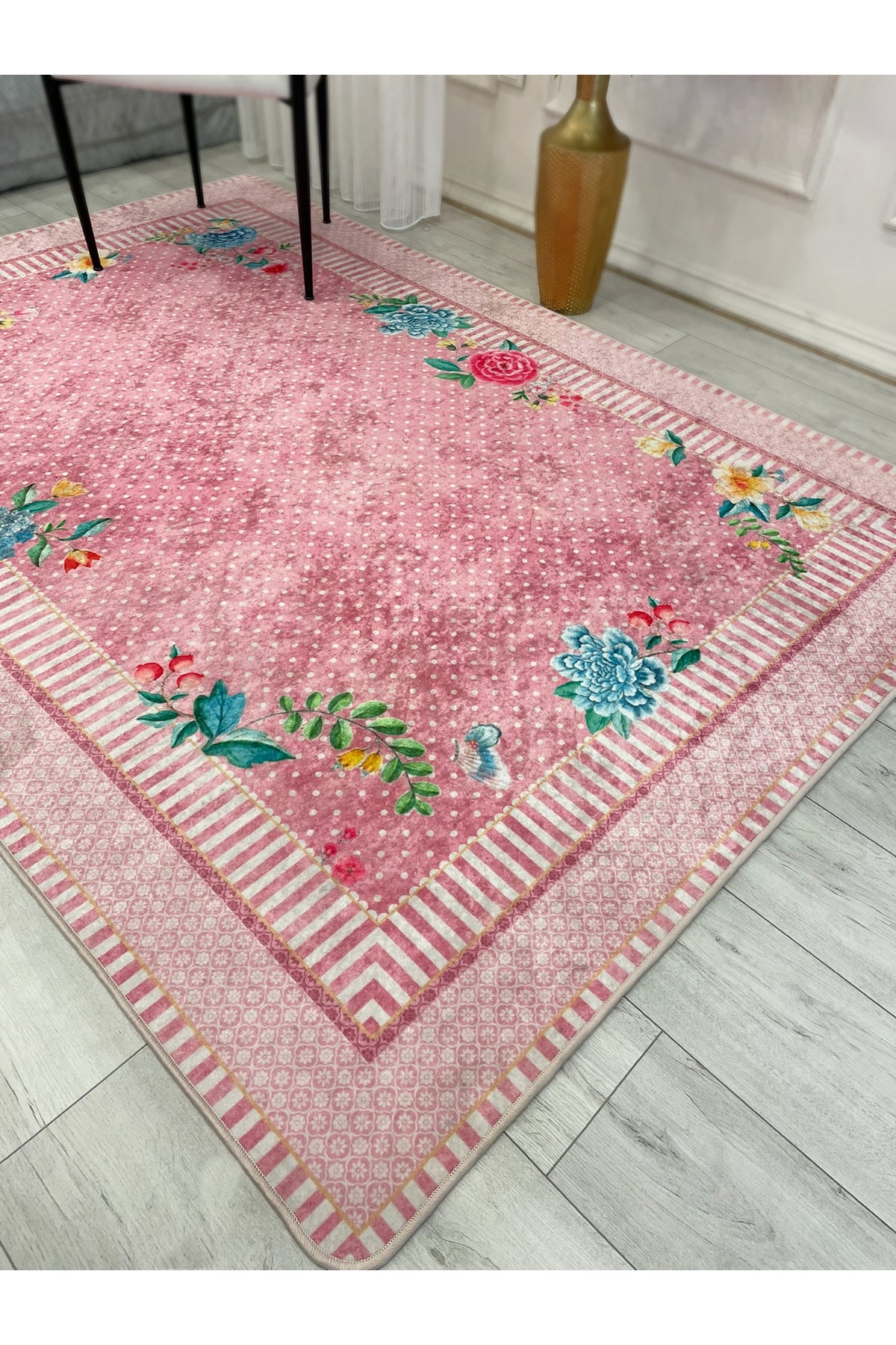 Blue Ground Rose Pattern Non-Slip Rug