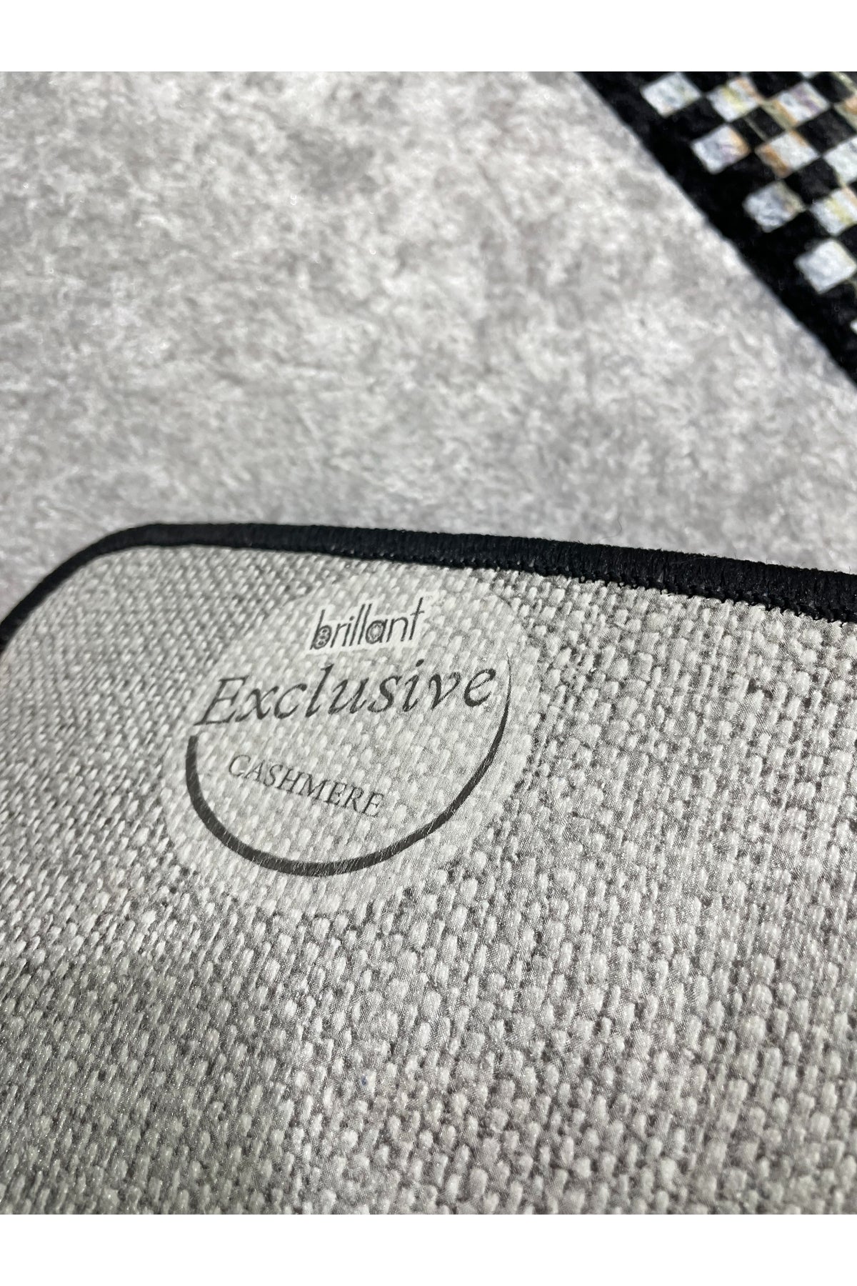 Melany Checkered 2-Piece Latex Base Bathroom Mat Set (60x80 - 60x40) Gray-Black