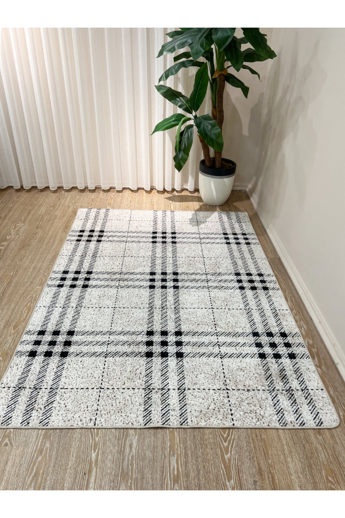 Plaid Pattern Latex Backing Rug - Beige