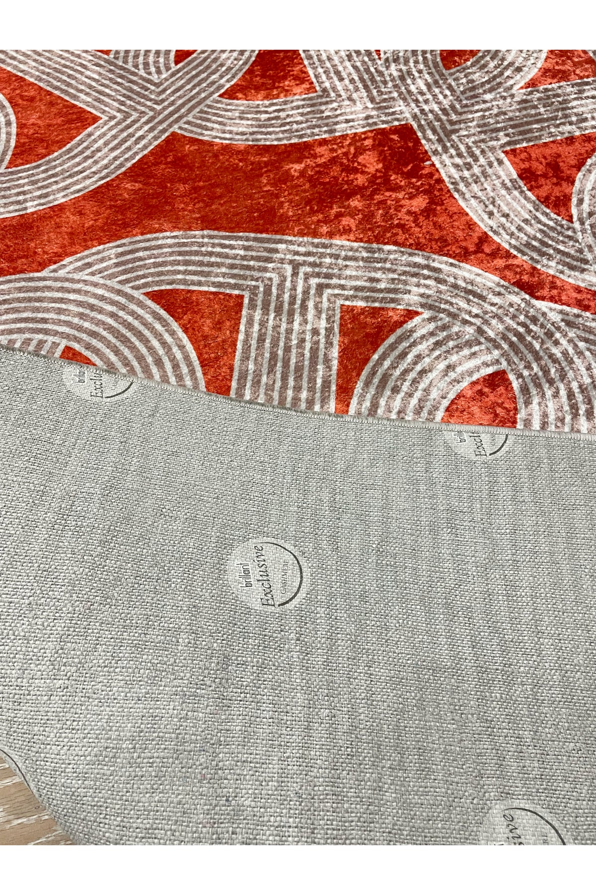 Hook Pattern Modern Design Latex-Backed Rug