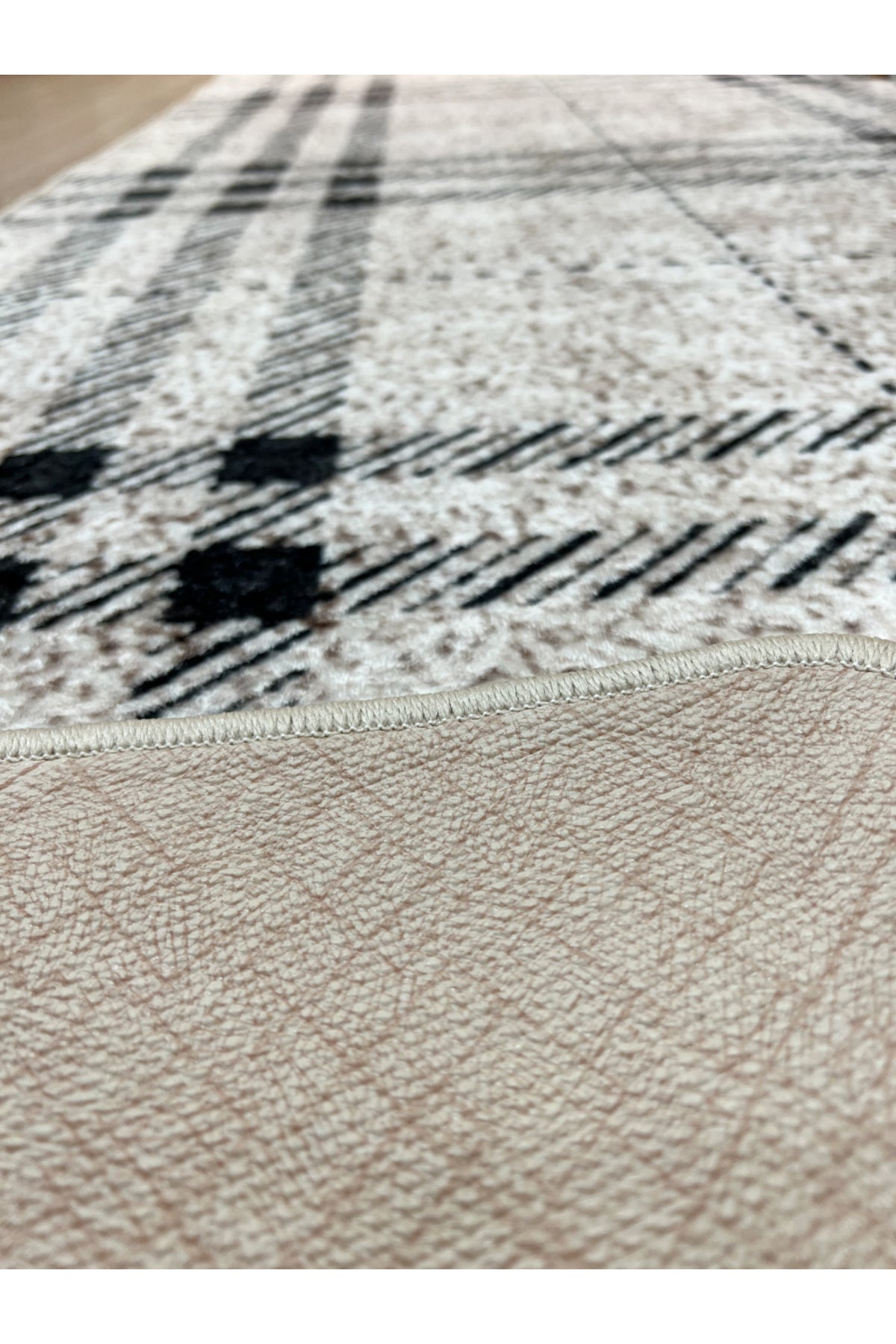 Plaid Pattern Latex Backing Rug - Beige