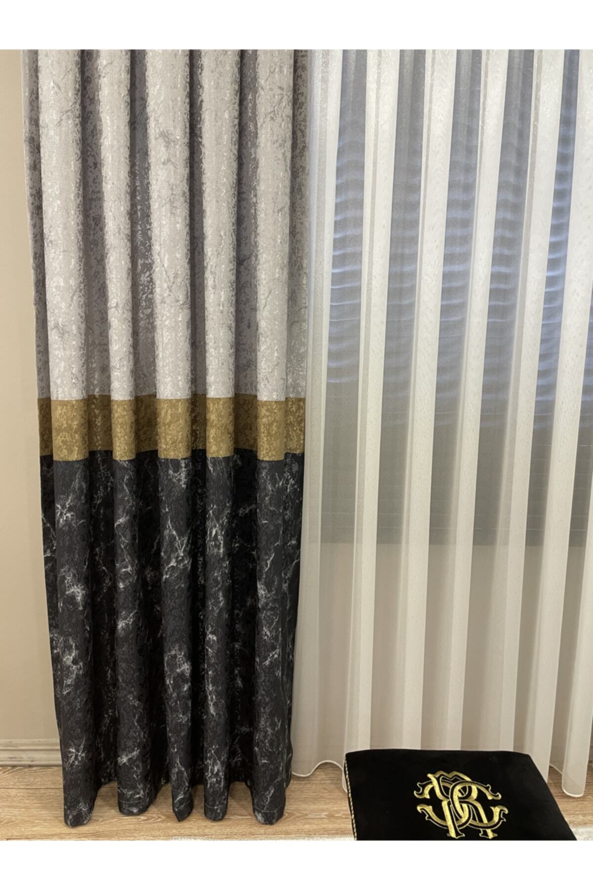 Liva Florus Model 1/2.50 Pleated Blackout Curtain