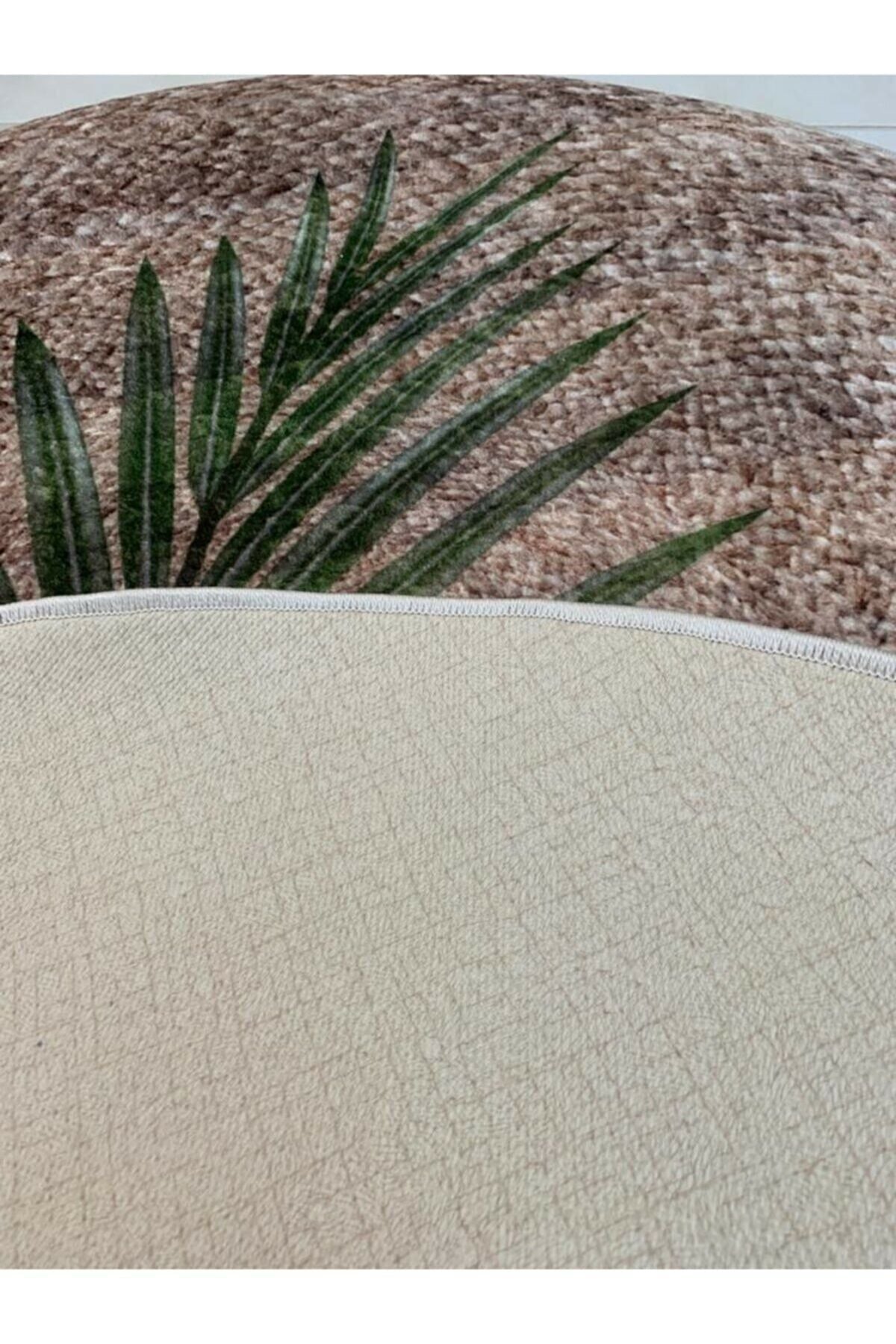 Jute Sisal Look Leaf Motif Latex Non-Slip Base Balcony and Terrace Round Rug