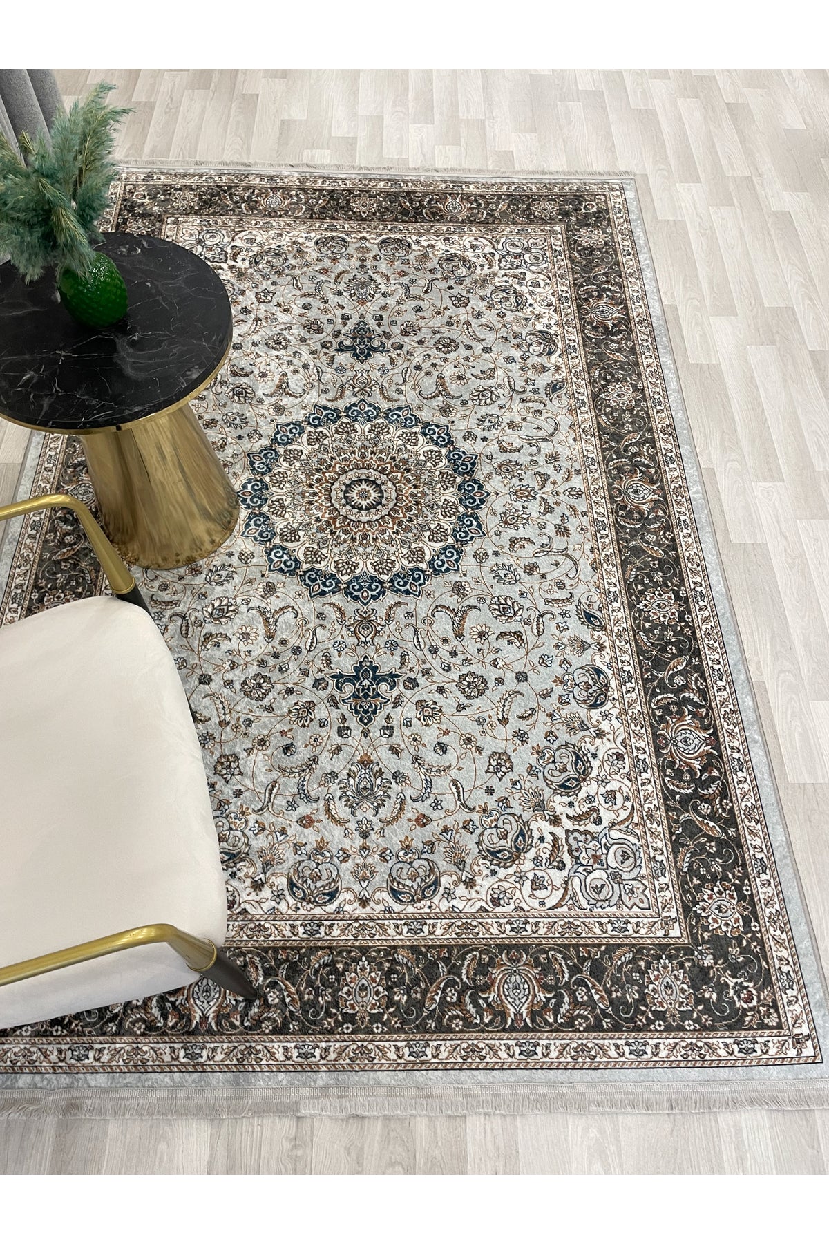 GRAY Traditional Motif FRINGED Classic Non-Slip Base Rug