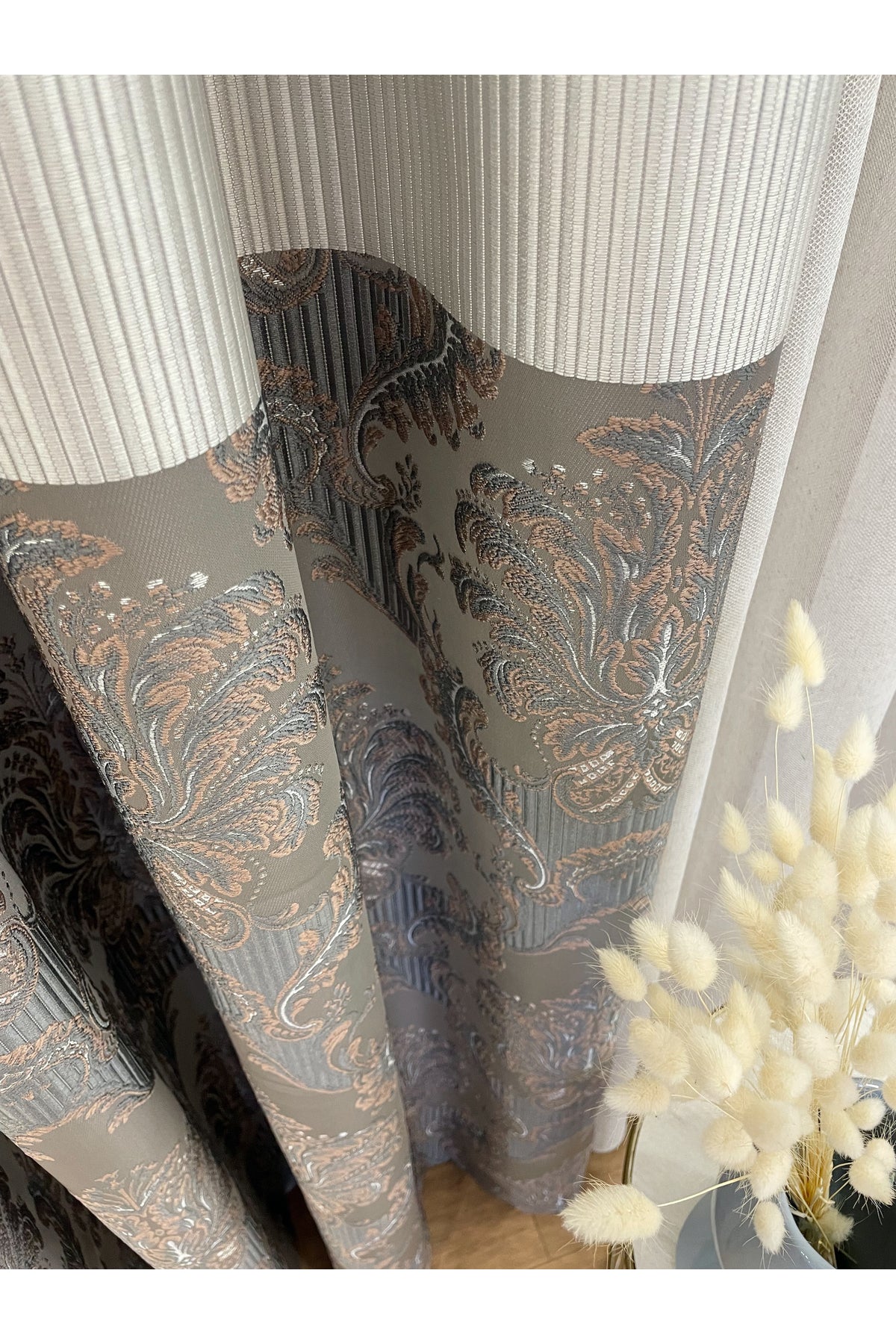 Gray Brown Damask Pattern Jacquard 1/3 Tight Pleat Jacquard Blackout Curtain
