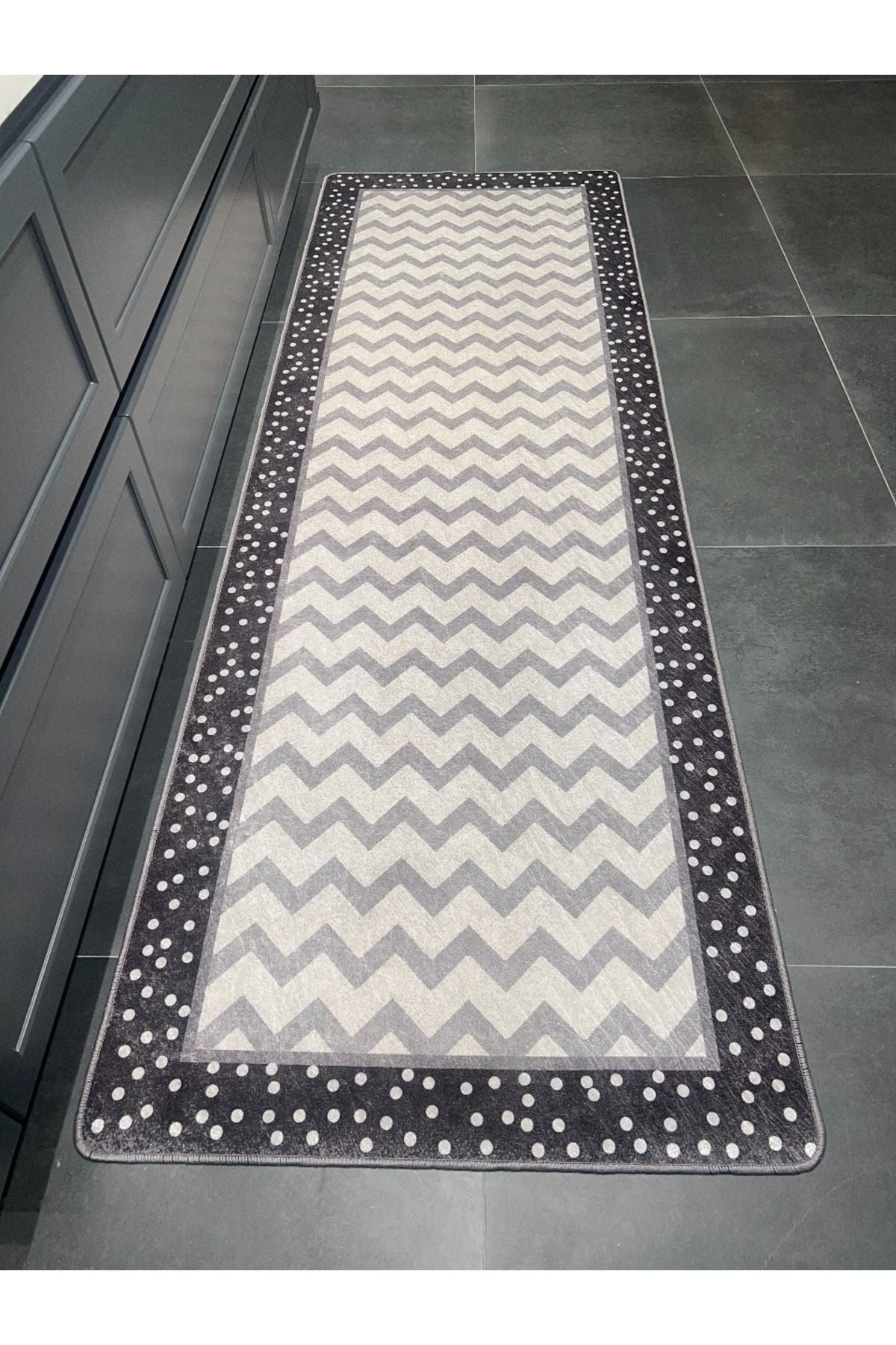 Zigzag Puantiye Lateks Taban Mutfak Halısı