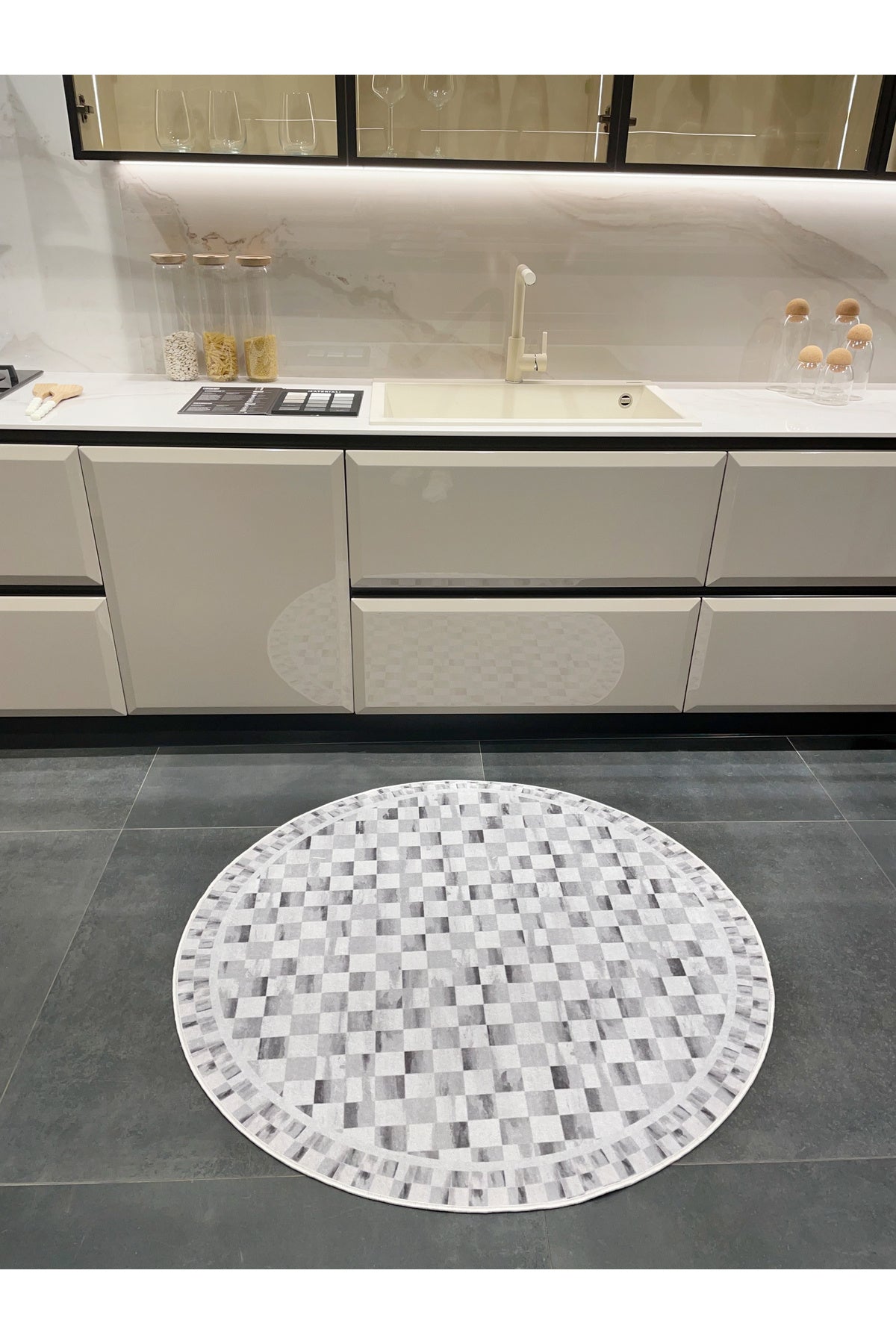 Gray Mackenzie-Style Plaid Latex Base Runner Rug