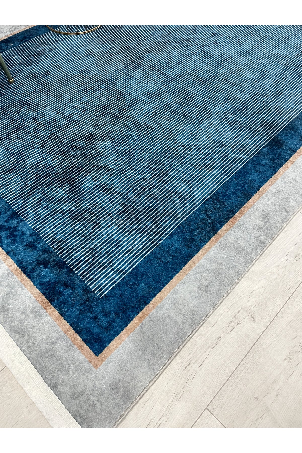 Wicker-Look Bordered Latex Base Rug