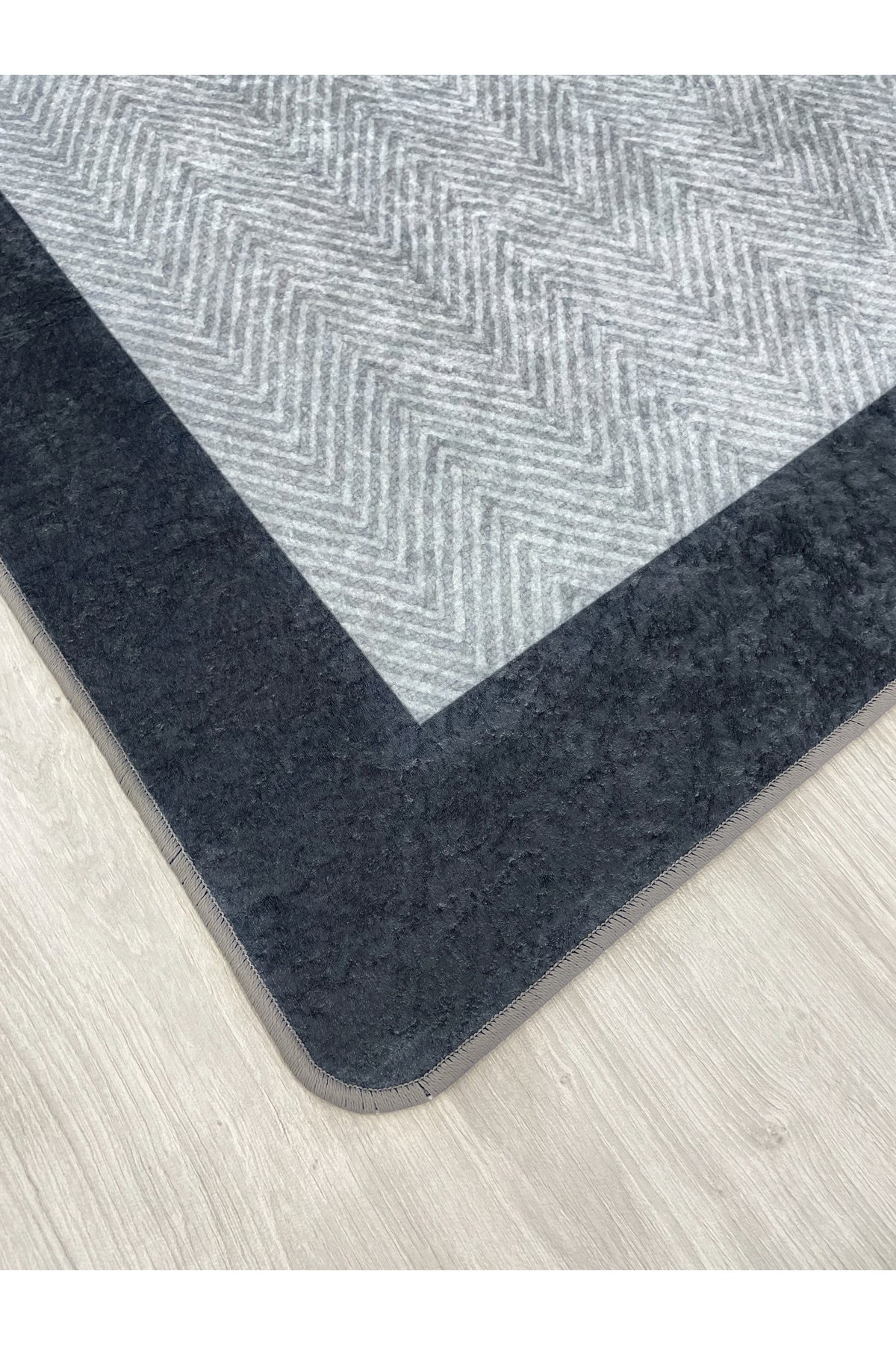 Beige - Black Wicker Jute-Look Latex Base Rug