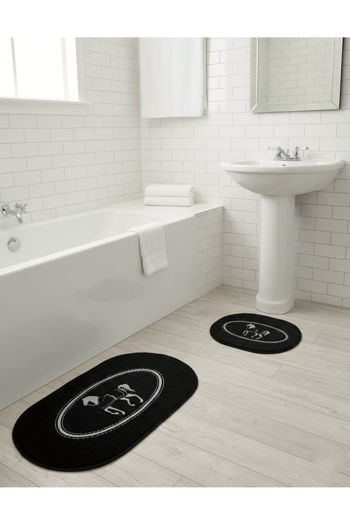 Black Horse Pattern 2-Piece Leather Base Bathroom Mat Set (60x100 - 60x50)