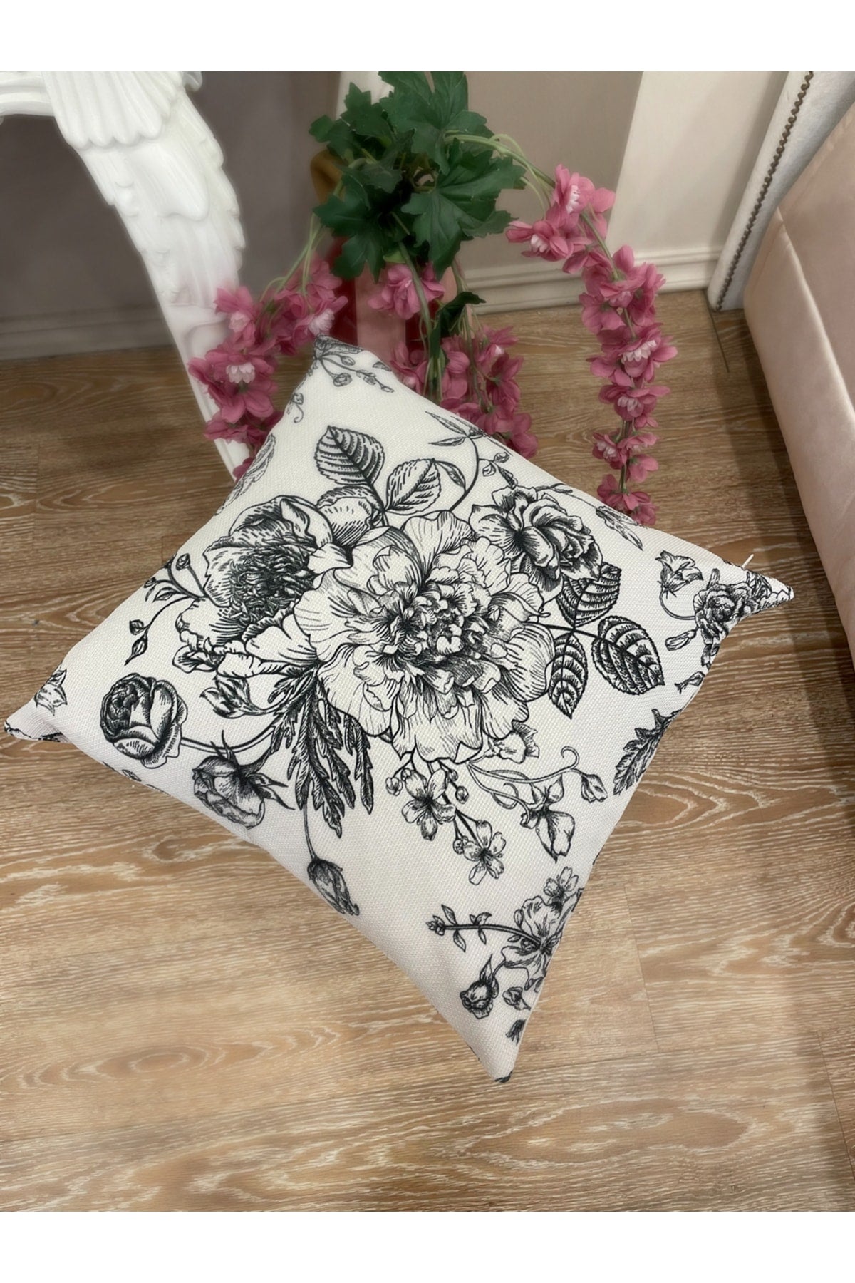 Çiçek Desenli Keten Görünümlü Kırlent Yastık Kılıfı Gül Kurusu 45x45