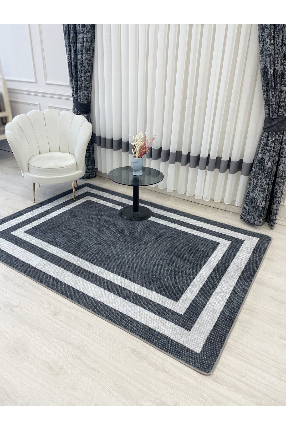 Gray Wicker-Look Bordered Latex Leather Base Rug