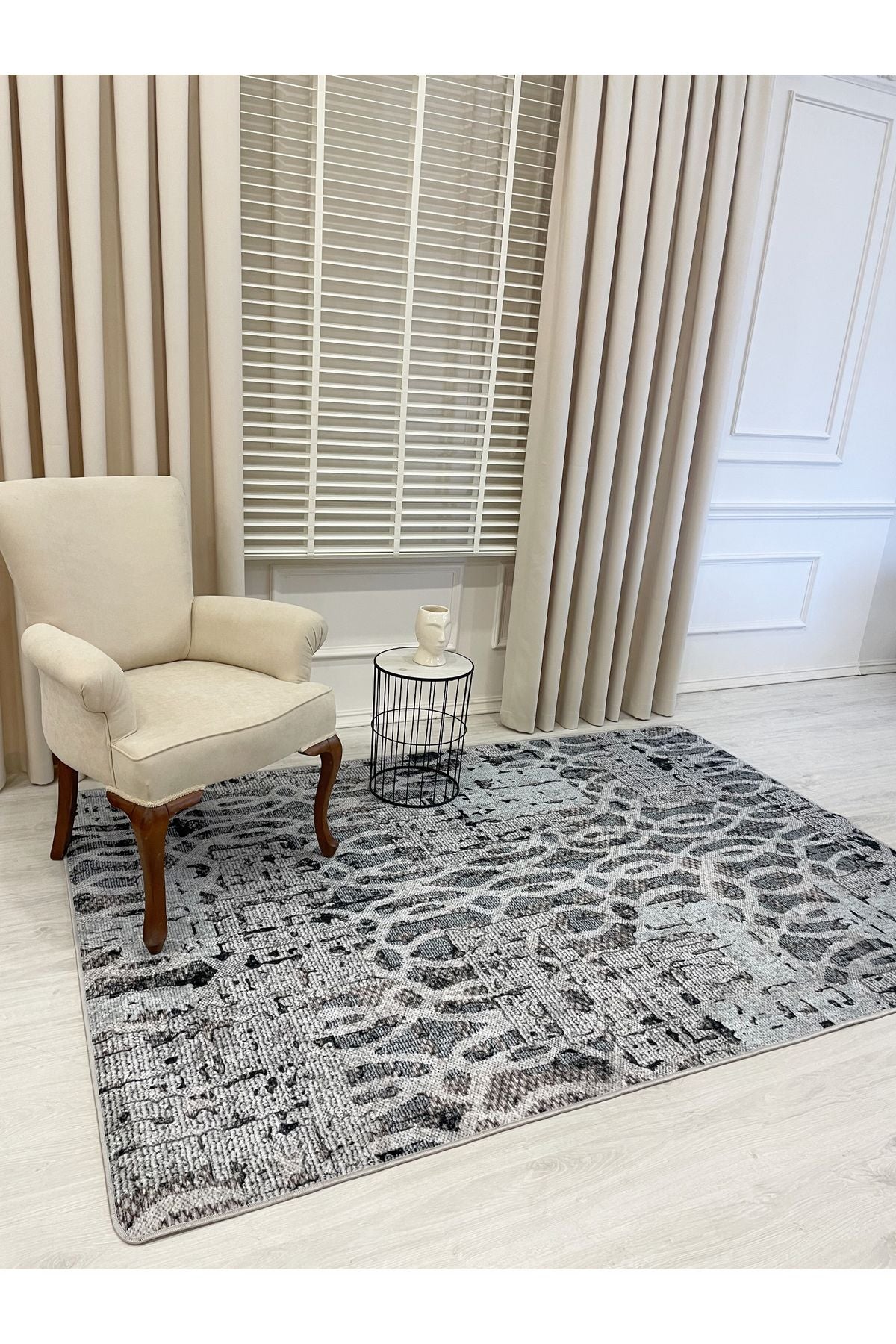 Gray Modern Woven-Look Latex Leather Base Rug