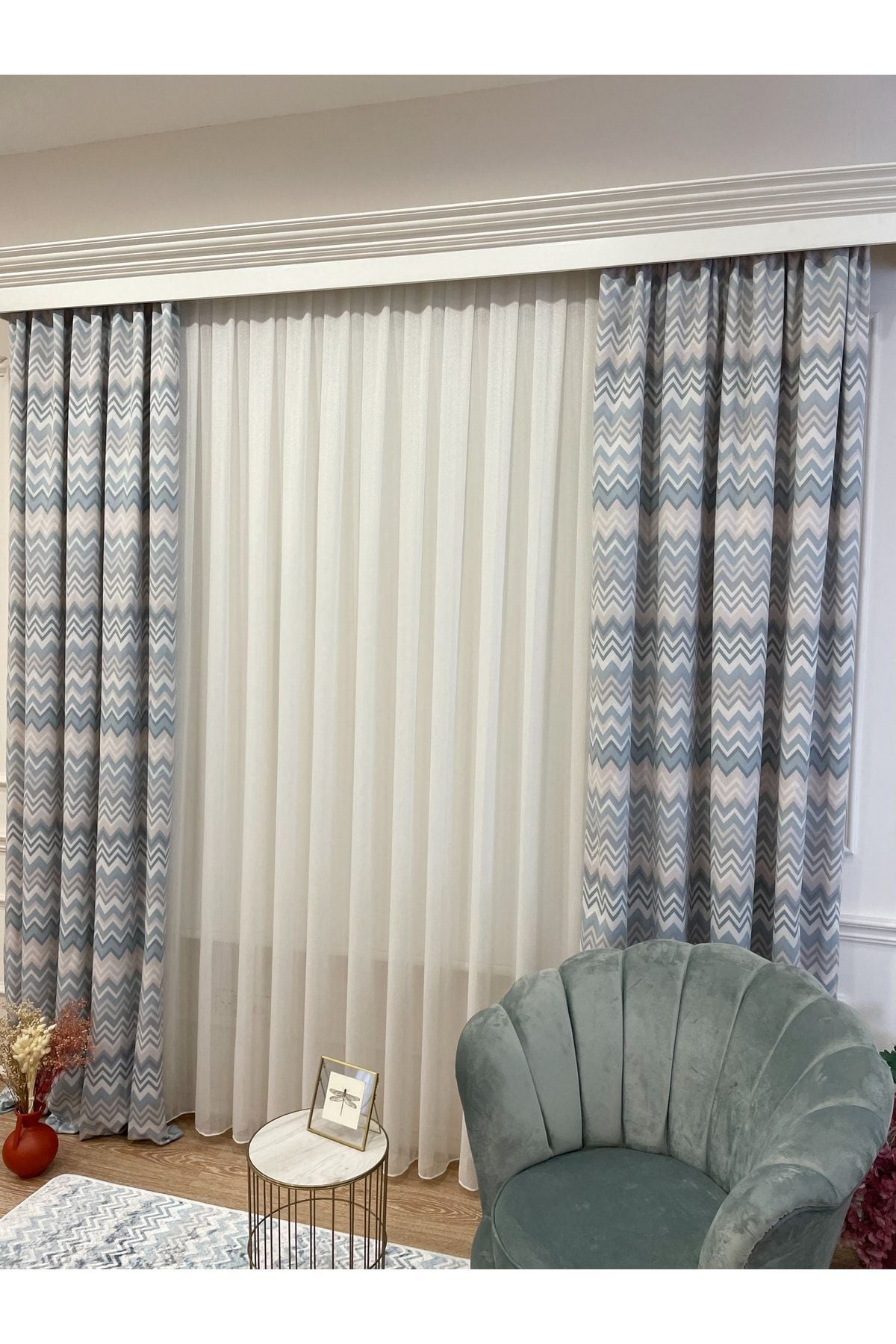 Zigzag Patterned No-Pleat Flat Stitch Extra-Tape Blackout Curtain