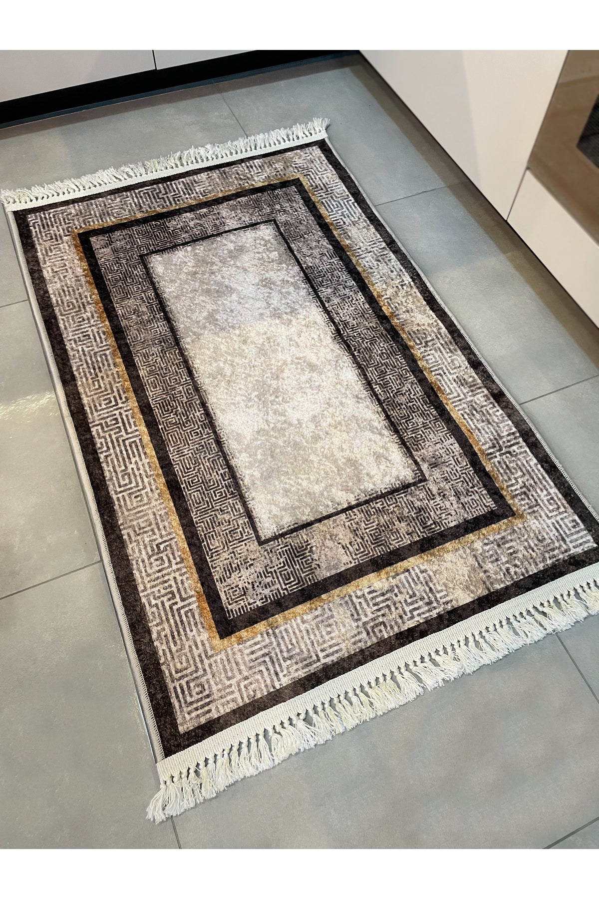 80X120 Vintage Distressed Look Non-Slip Backed Brown Bathroom Rug