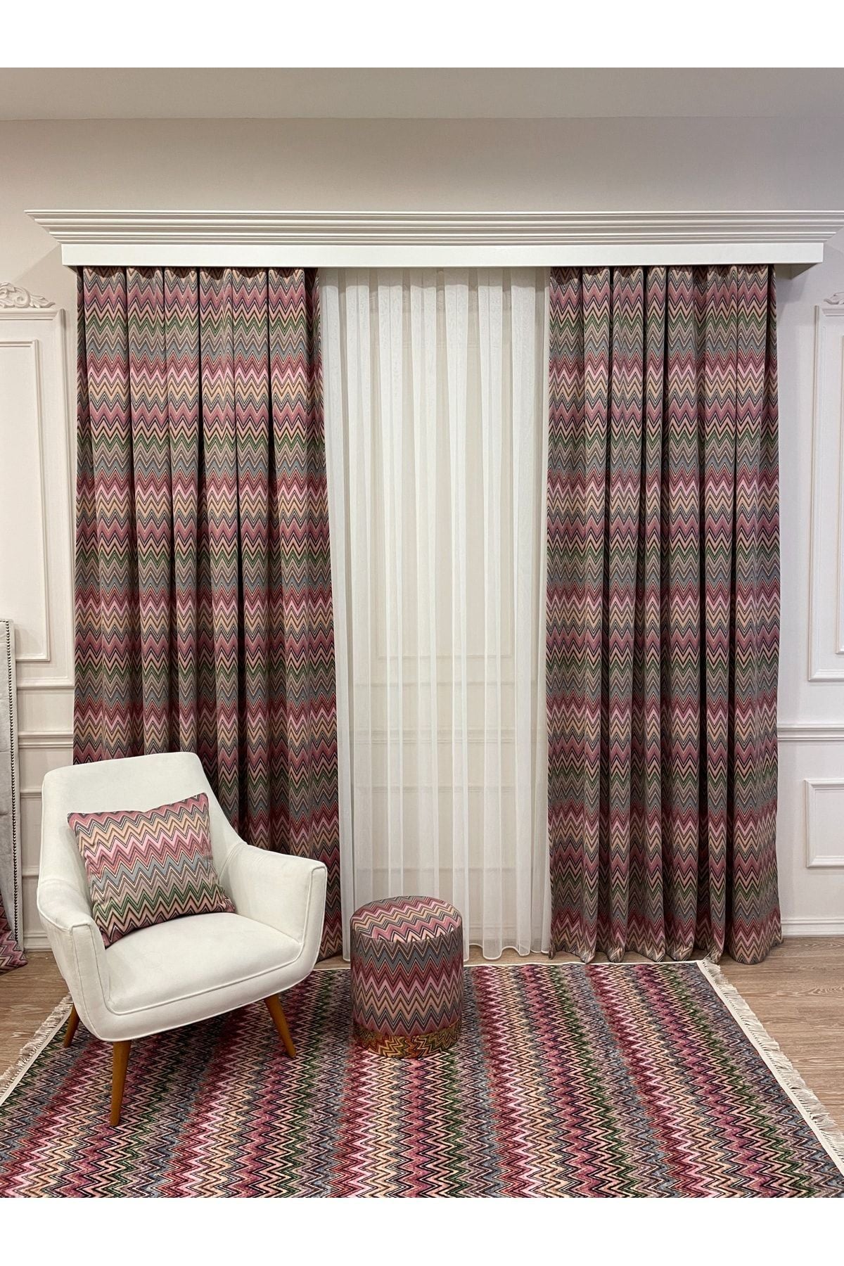 Zigzag Patterned No-Pleat Flat Stitch Extra-Tape Blackout Curtain