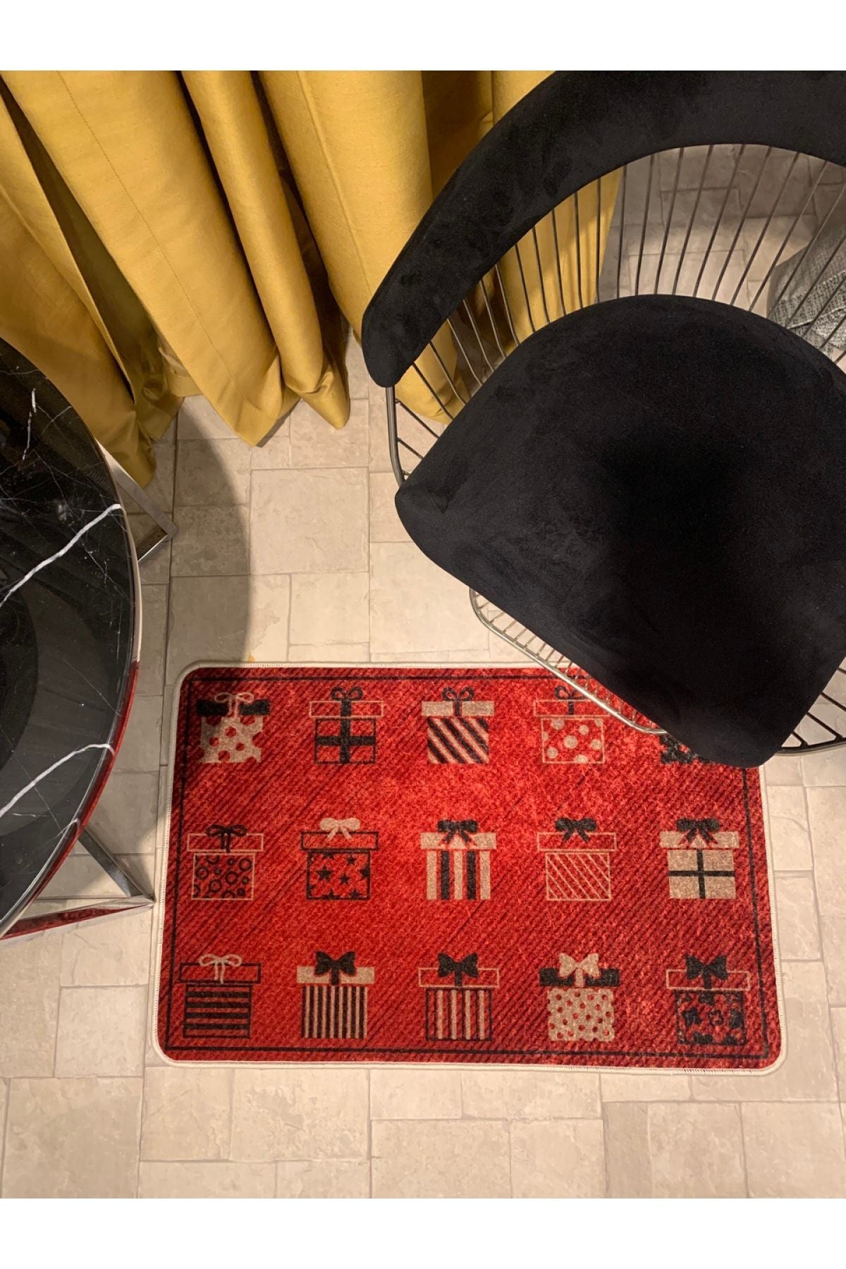 Present Yılbaşı Temalı Lateks Kaymaz Taban Kapı Önü Paspası (ebat 60x90)