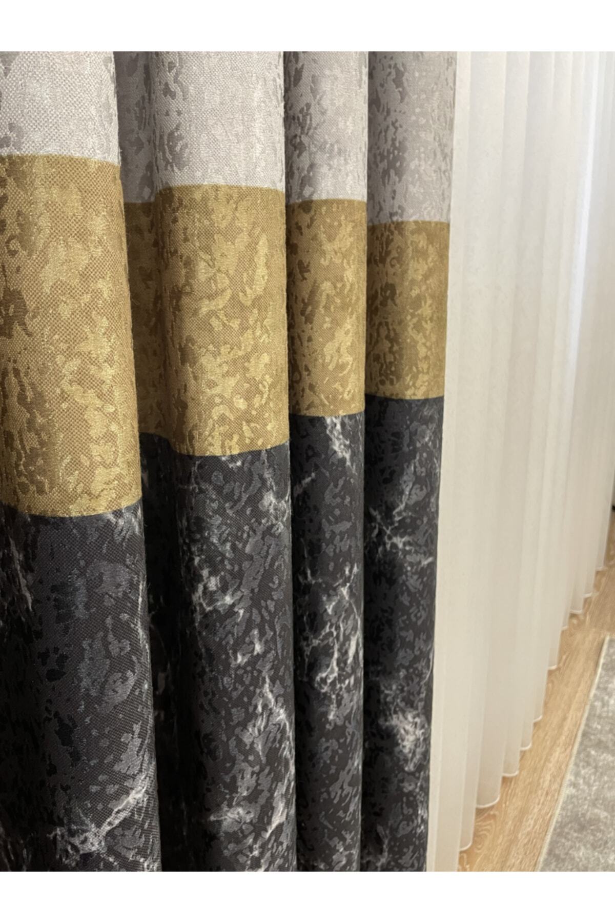 Liva Florus Model 1/2.50 Pleated Blackout Curtain