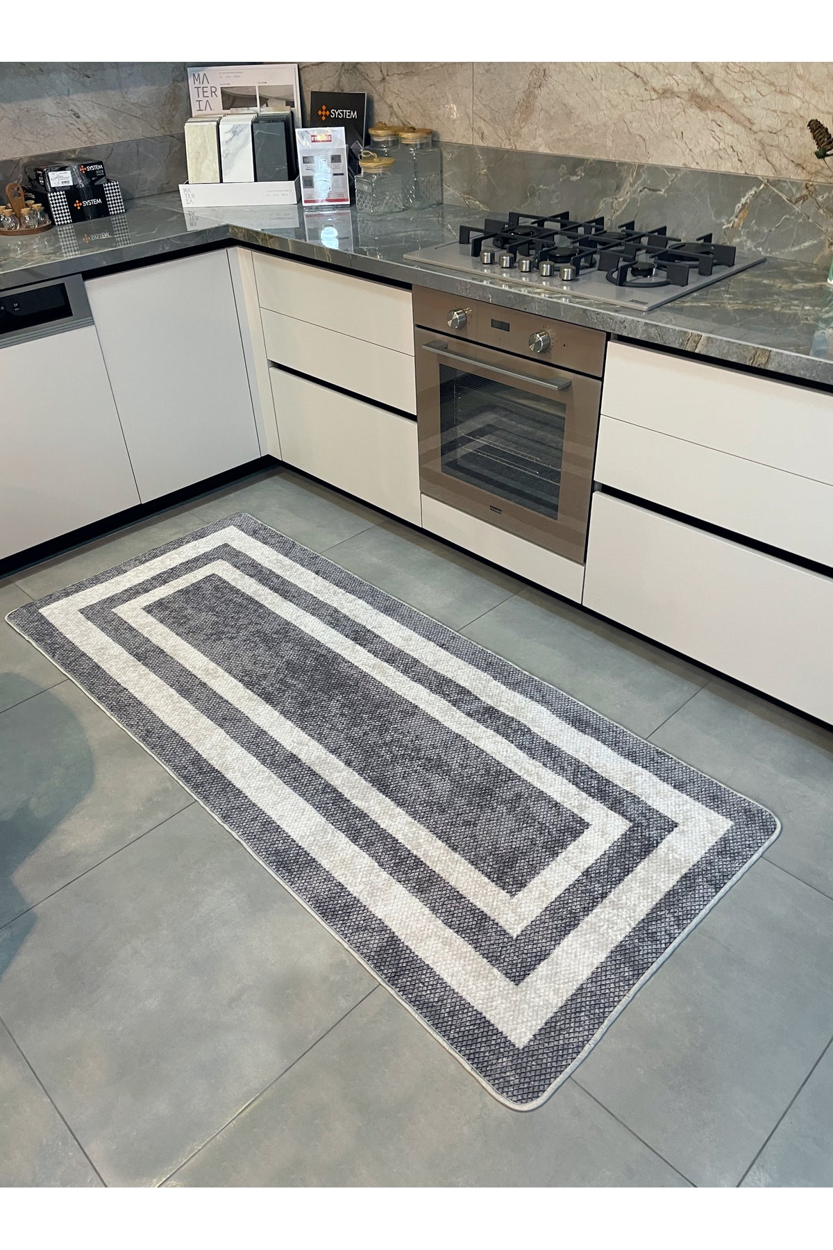 Gray Wicker-Look Bordered Latex Leather Base Rug